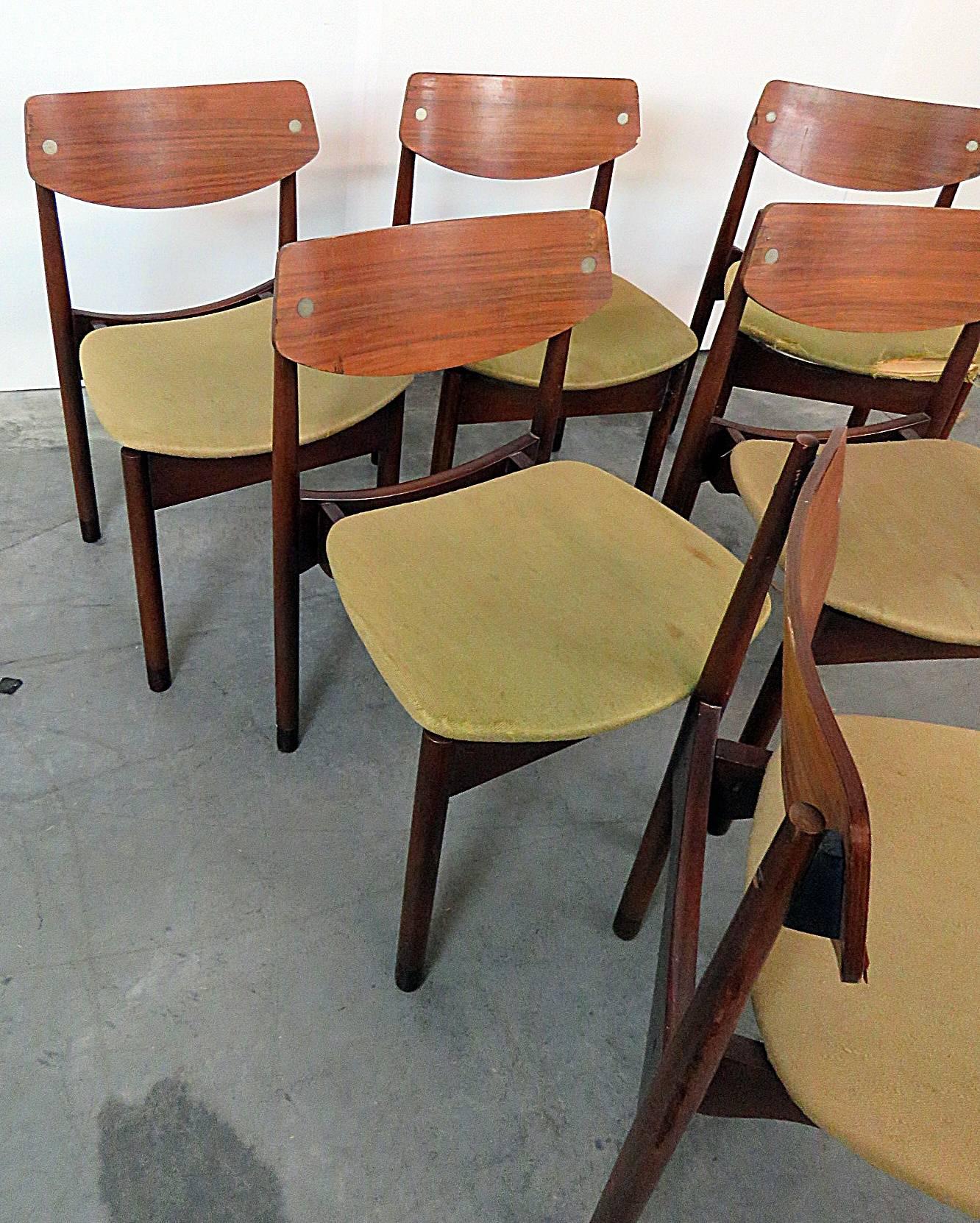 Six Danish Style Dining Side Chairs In Fair Condition In Swedesboro, NJ