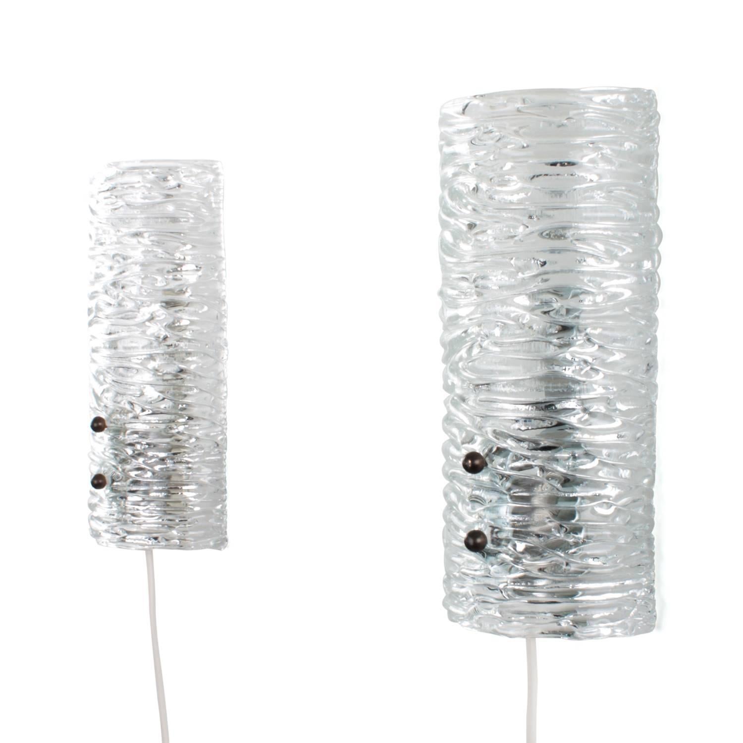 Crystal Sconces 1960s, Pair of Clear Scandinavian Crystal Wall Lights In Excellent Condition In Frederiksberg, DK