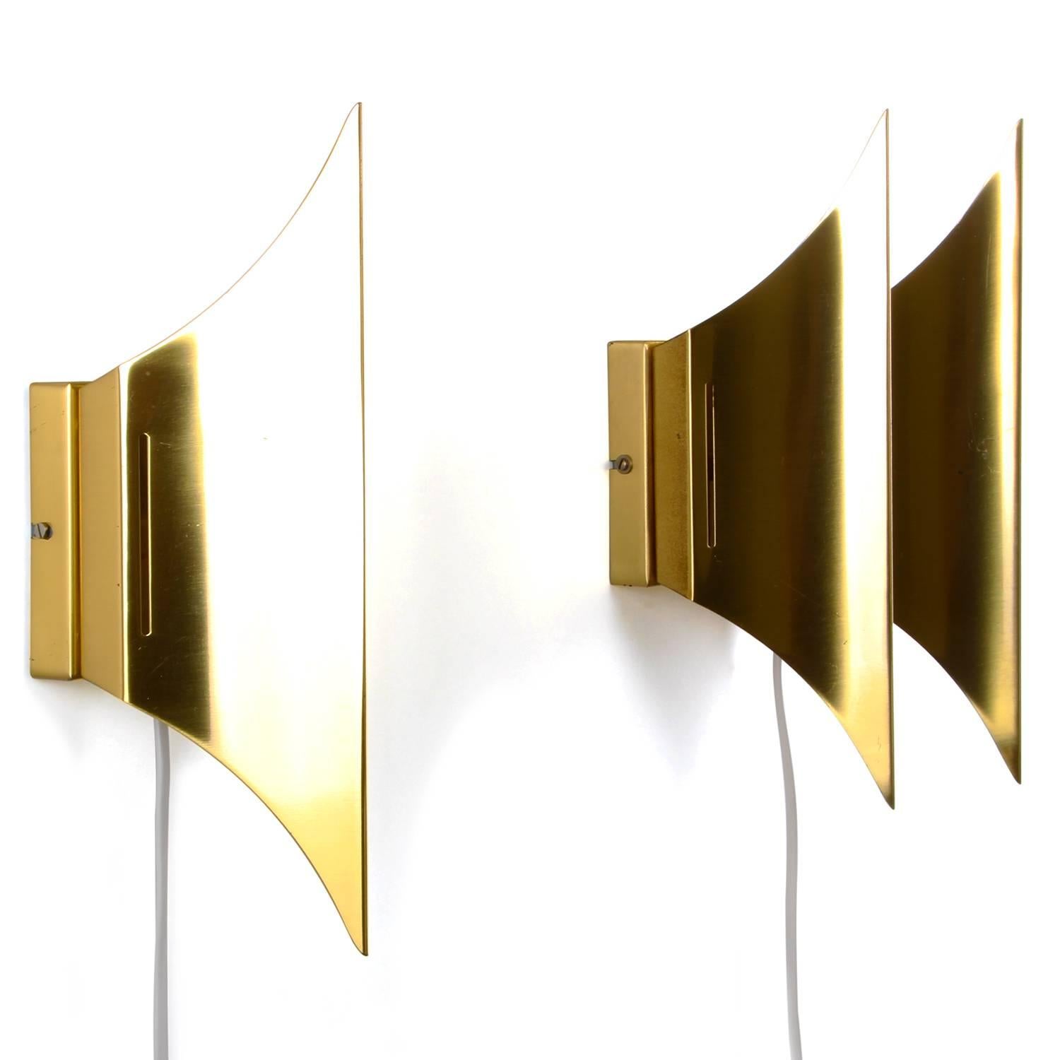 20th Century Gothic 1 + 2 - Set of Two Extremely Stylish Brass Wall Lights by Lyfa, 1970s