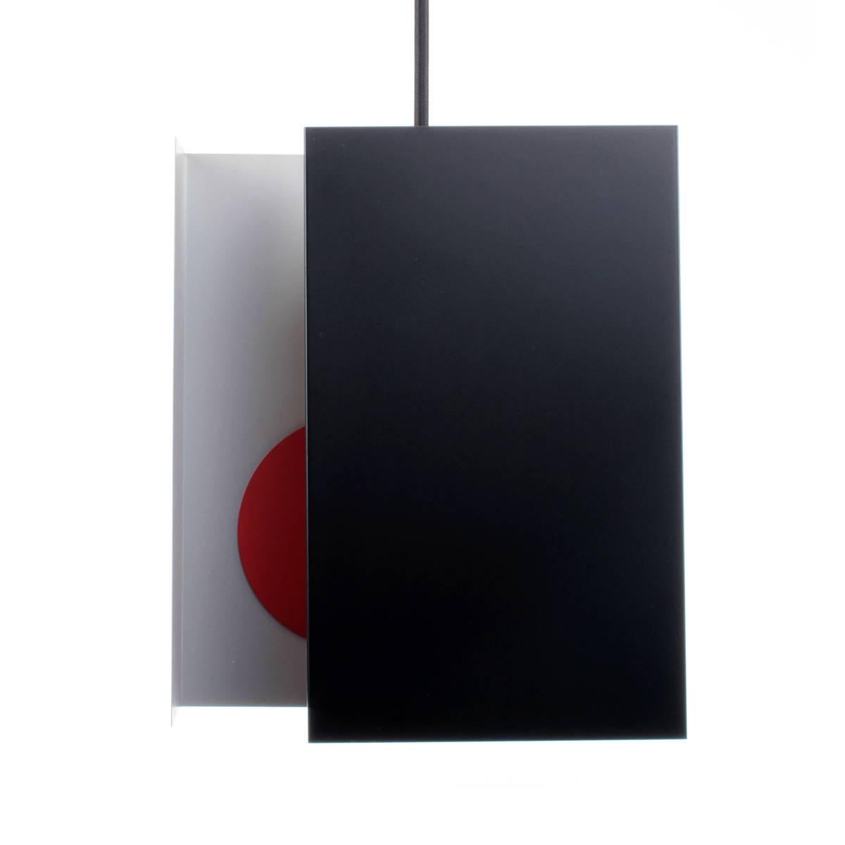 NIPPON, ceiling light or table lamp designed by Simon P. Henningsen for LYFA in 1970 - Scandinavian Modern red and black pendant or table light in very good vintage condition.

EXTREMELY RARE Danish mid century design piece - a top-tier and