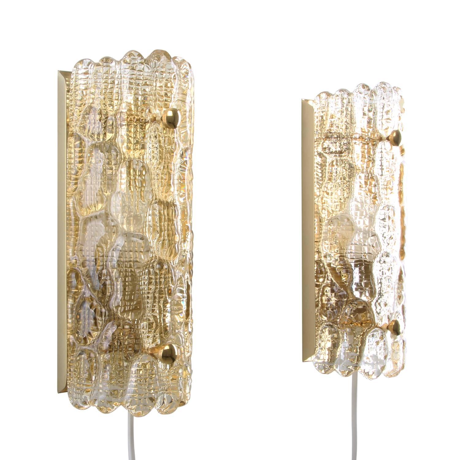 Scandinavian Modern Gefion Sconces 'Pair', Crystal Glass Wall Lights by Lyfa/Orrefors, 1960s For Sale