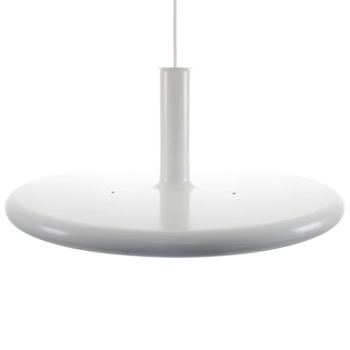 Danish OPTIMA 7, white minimalist ceiling lighting by Hans Due in 1972 for Fog & Morup For Sale