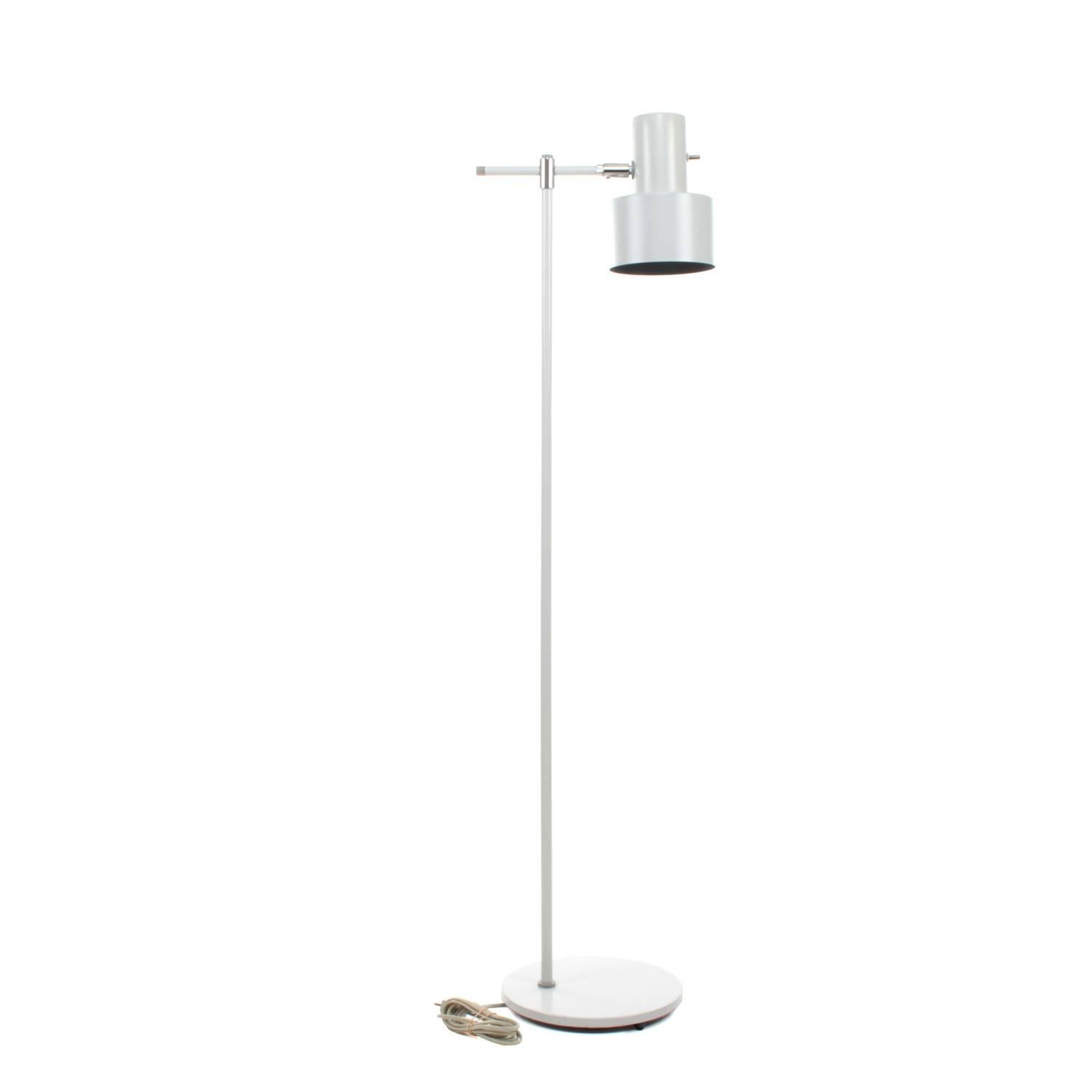 Junior Floor Lamp, White Reading Lamp by Jo Hammerborg, Fog & Mørup, 1960s In Excellent Condition In Frederiksberg, DK