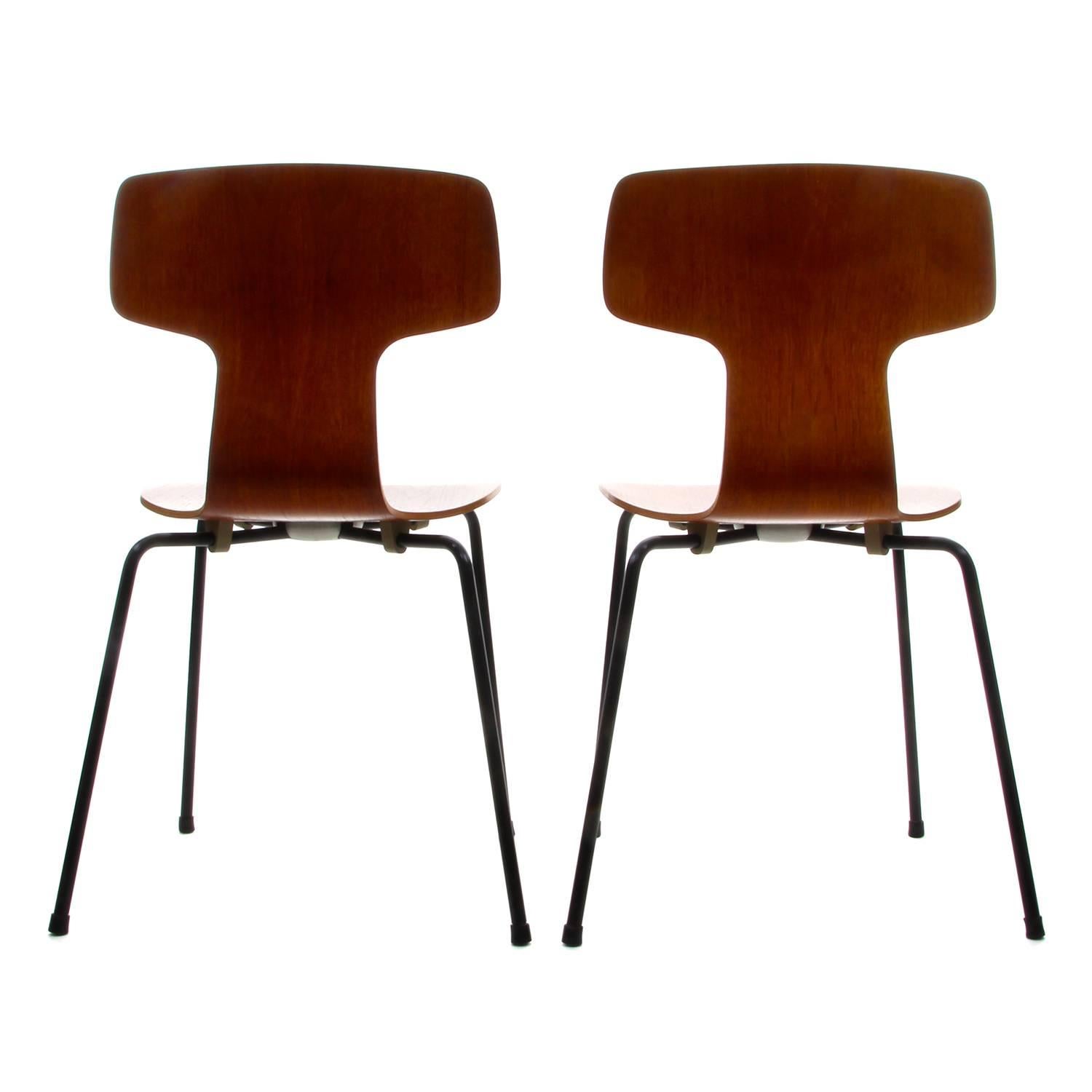 Two Teak T-Chairs, Model 3103 Dining Chairs by Arne Jacobsen, Fritz Hansen, 1955 In Excellent Condition For Sale In Frederiksberg, DK