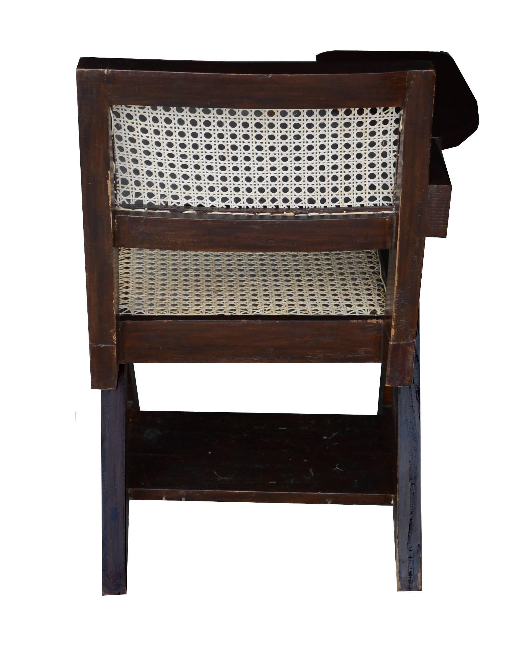 Pierre Jeanneret Writing Cane Chair In Good Condition For Sale In BREST, FR