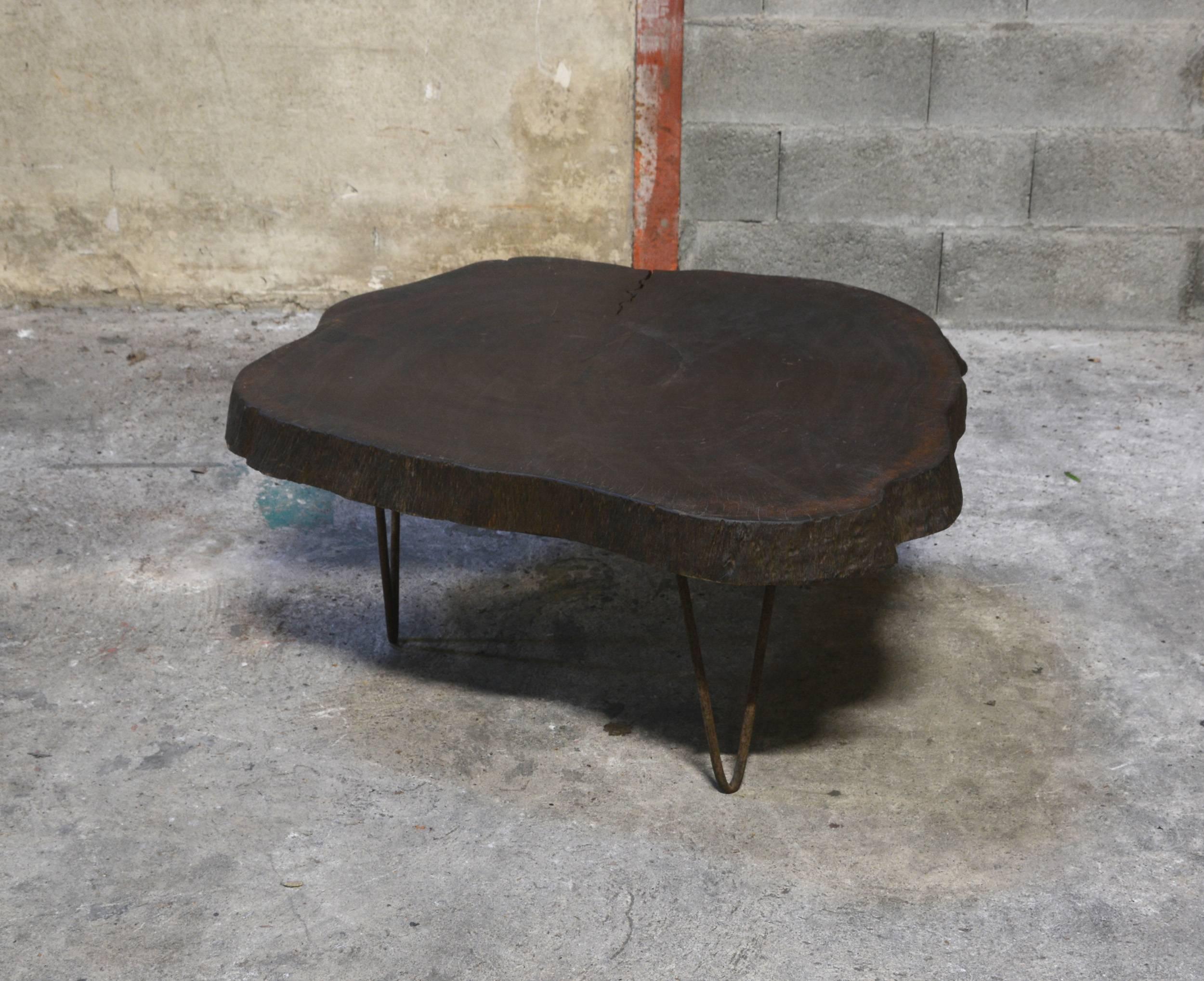 Pierre Jeanneret & Le Corbusier Trunk Table In Good Condition For Sale In BREST, FR