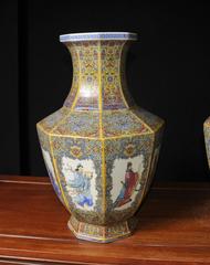 Pair of Chinese Imari Porcelain Vases Urns Octagonal Form