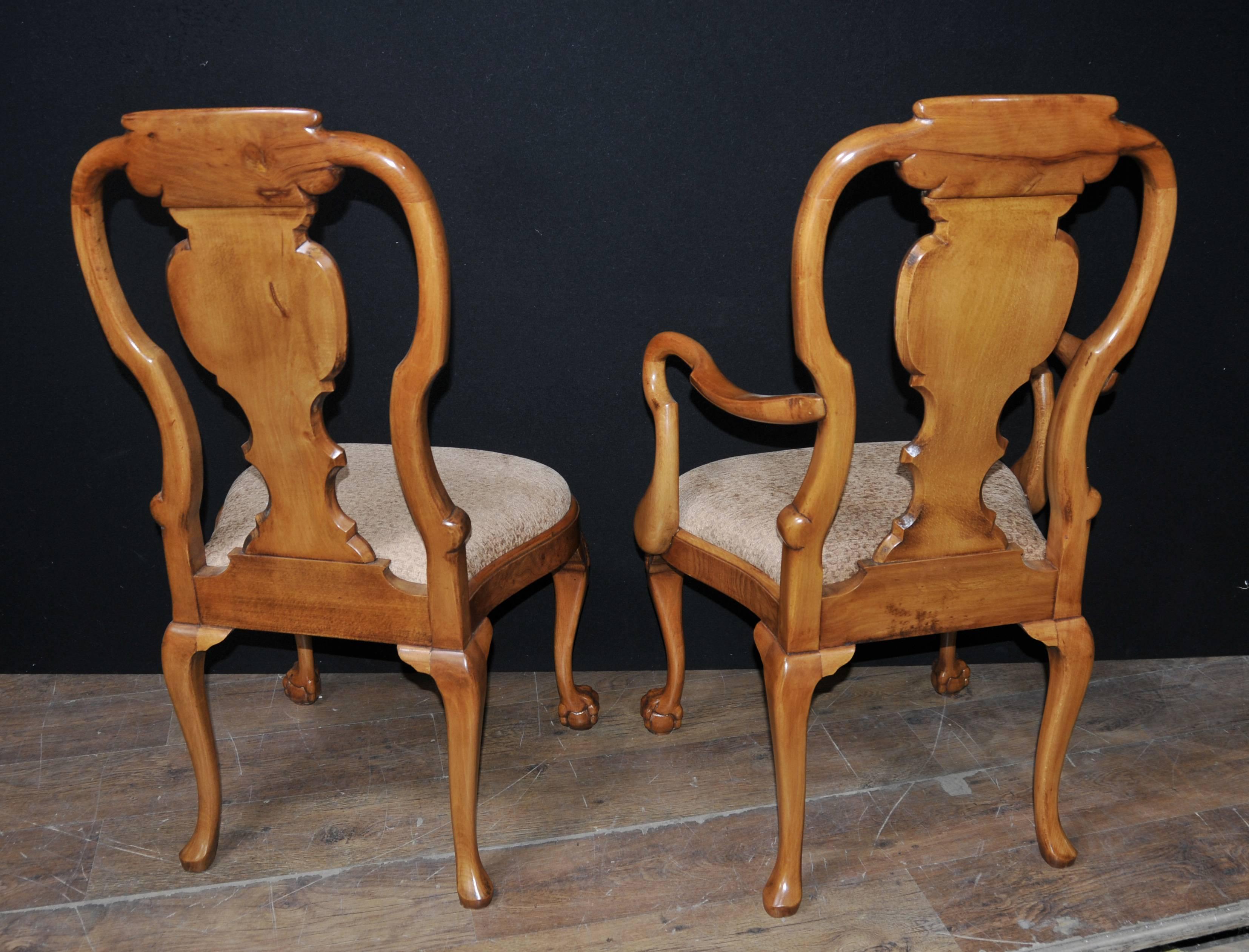 Set of Eight Walnut Queen Anne Style Dining Chairs For Sale 3