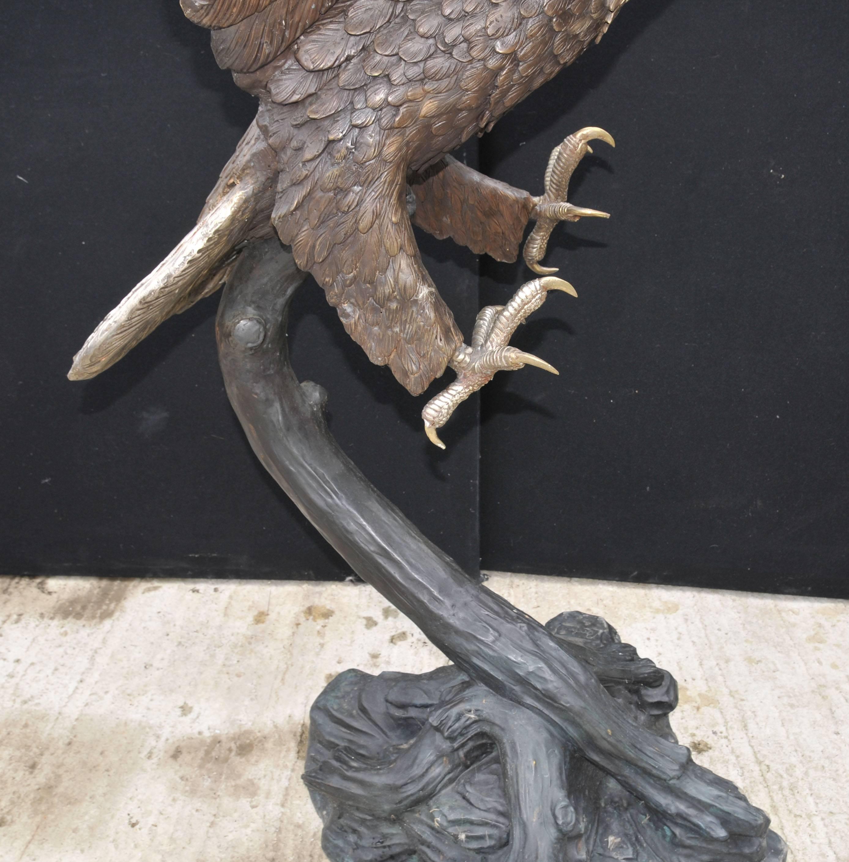 20th Century Large Bronze Statue of an American Bald Eagle For Sale