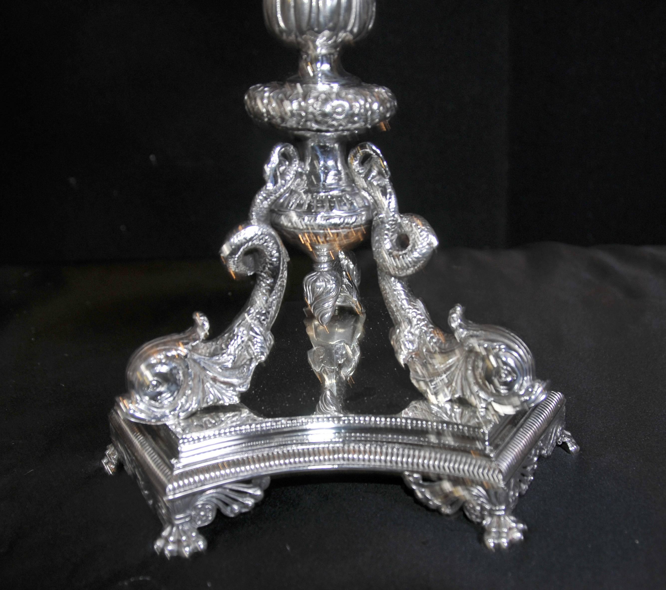 20th Century Elkington Sheffield Silver Plate Epergne Centerpiece Cherub Dish For Sale