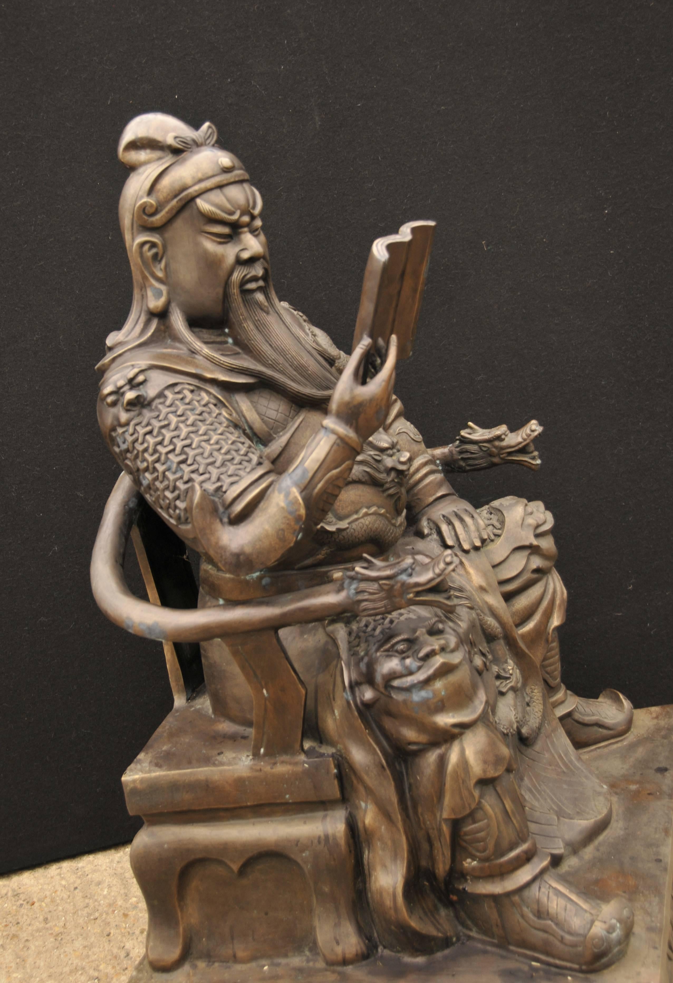 Big Japanese Bronze Statue Reading Man Emperor Shogun Samurai In Excellent Condition For Sale In Potters Bar, Herts