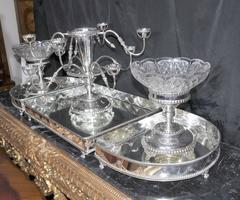 Victorian Style Silver Plate Centrepiece Epergne Glass