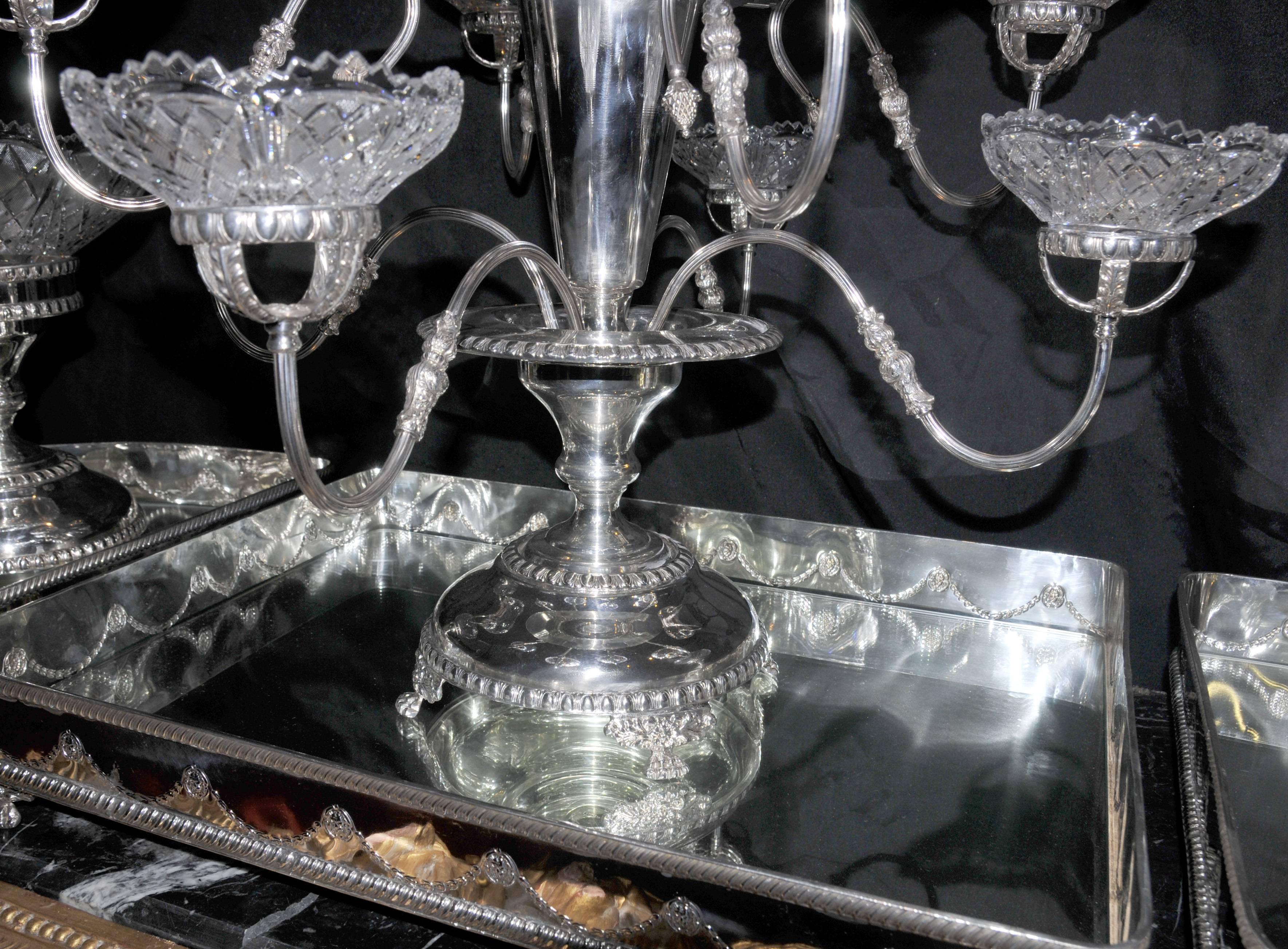Victorian Style Silver Plate Centrepiece Epergne Glass For Sale 2