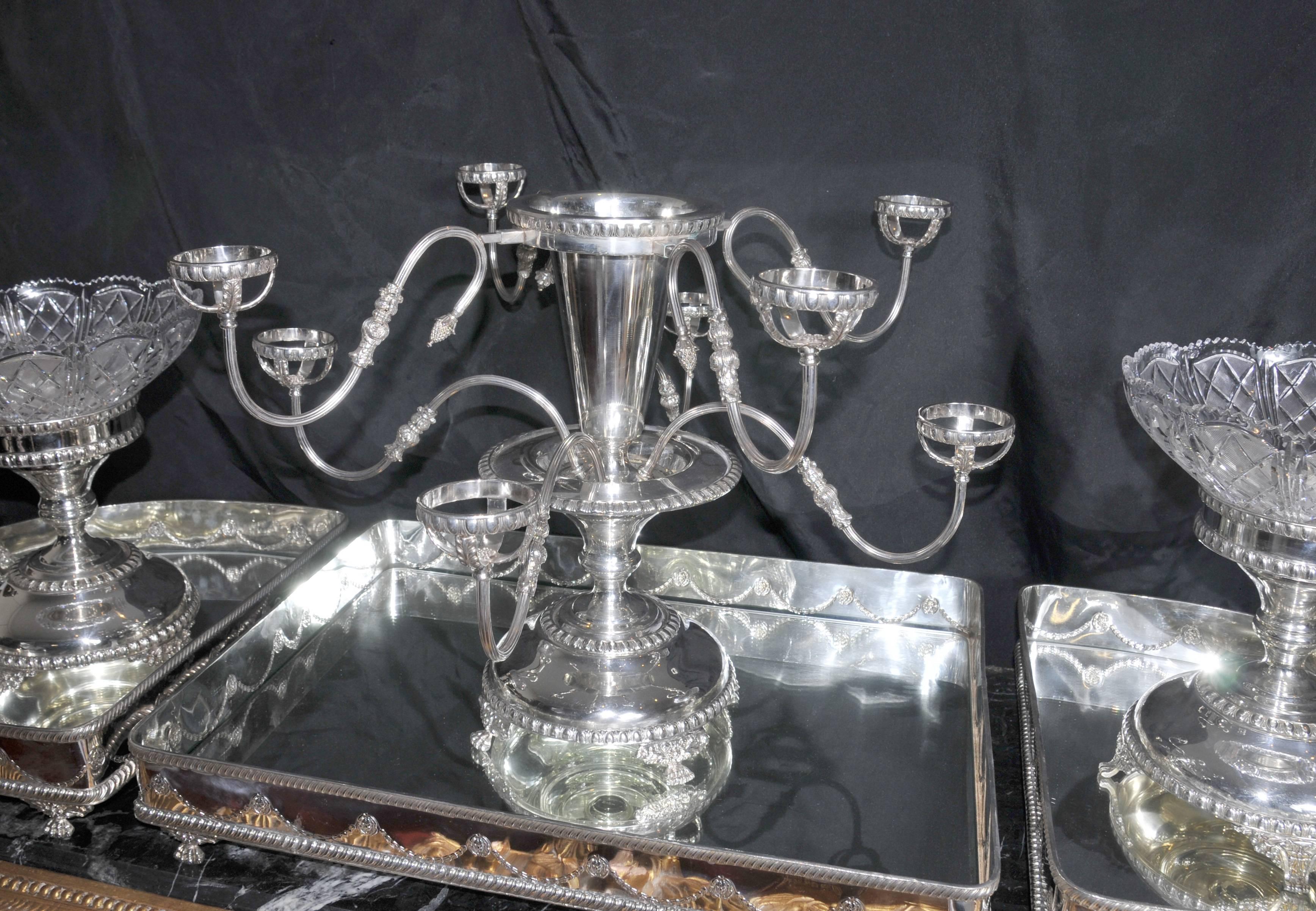 Victorian Style Silver Plate Centrepiece Epergne Glass For Sale 6