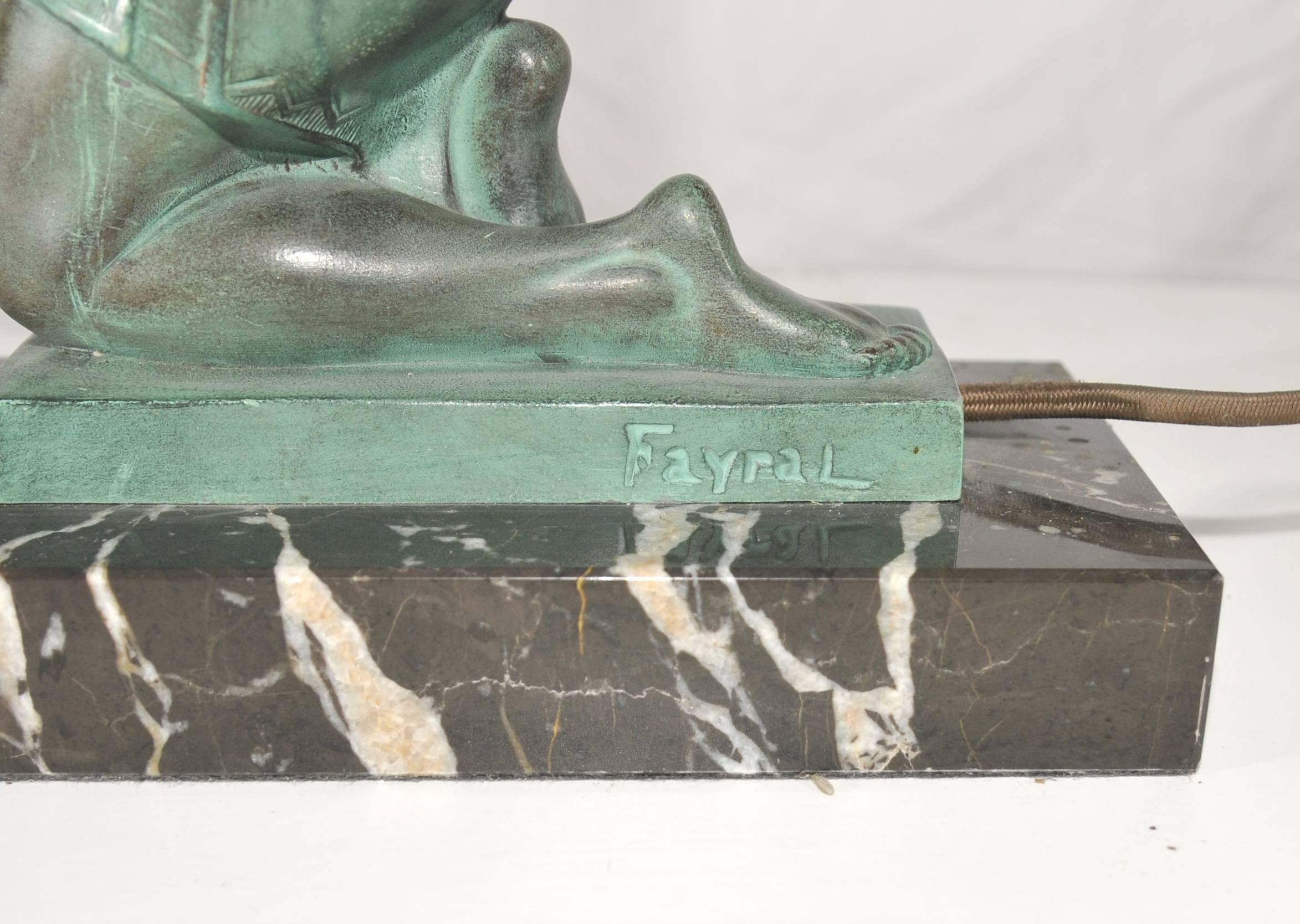 Art Deco Style Bronze Figurine Table Lamp after a model by Fayral Le Verrier In Excellent Condition For Sale In Potters Bar, Herts