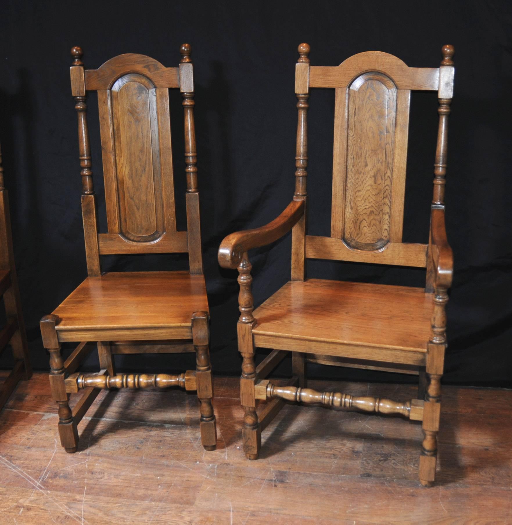 Set of Eight English Elizabethan Style Tudor Oak Dining Chairs In Good Condition For Sale In Potters Bar, Herts