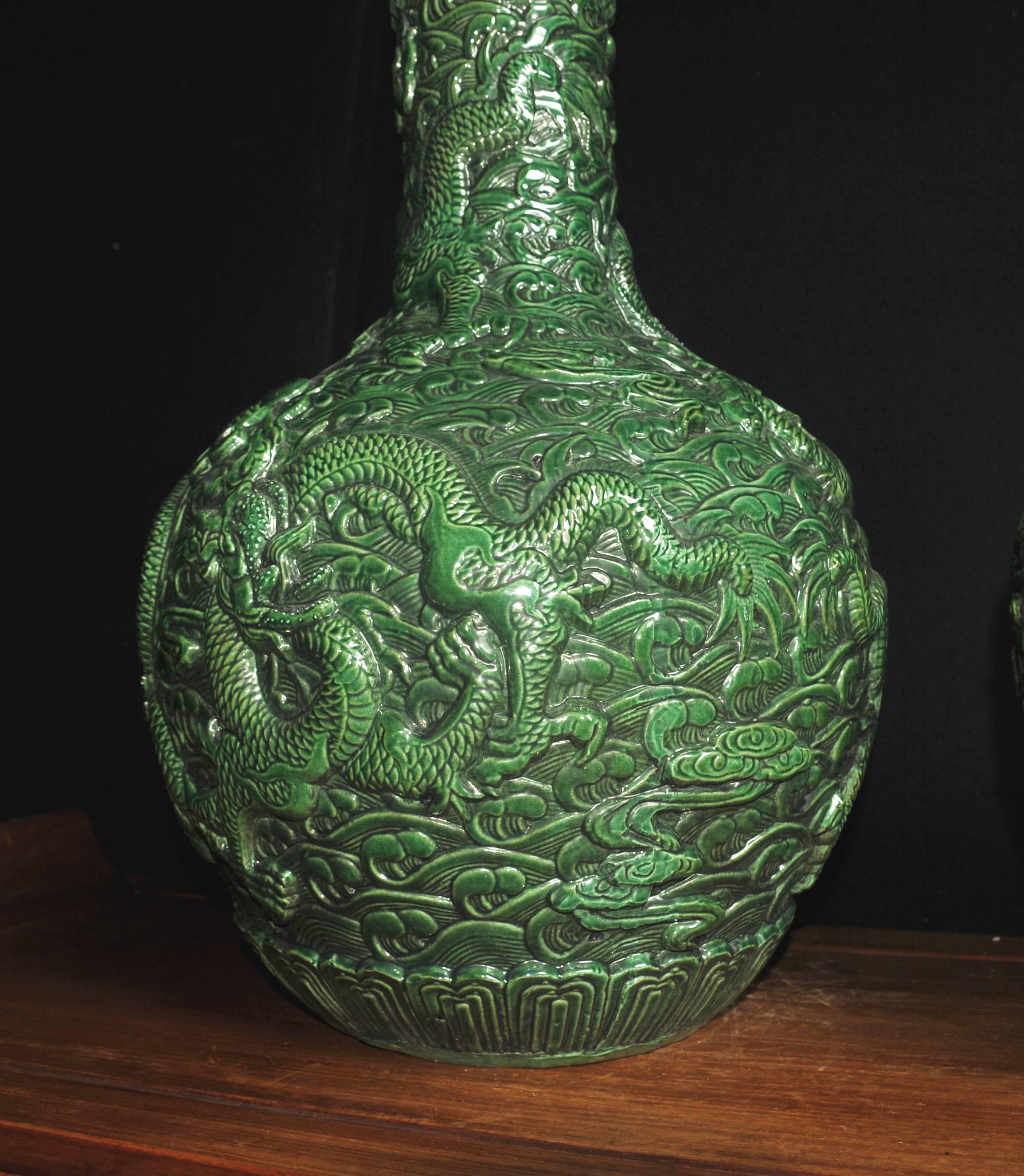 Pair of Chinese Green Cinnabar Lacquer Dragon Vases Urns Bulbous Urn 3