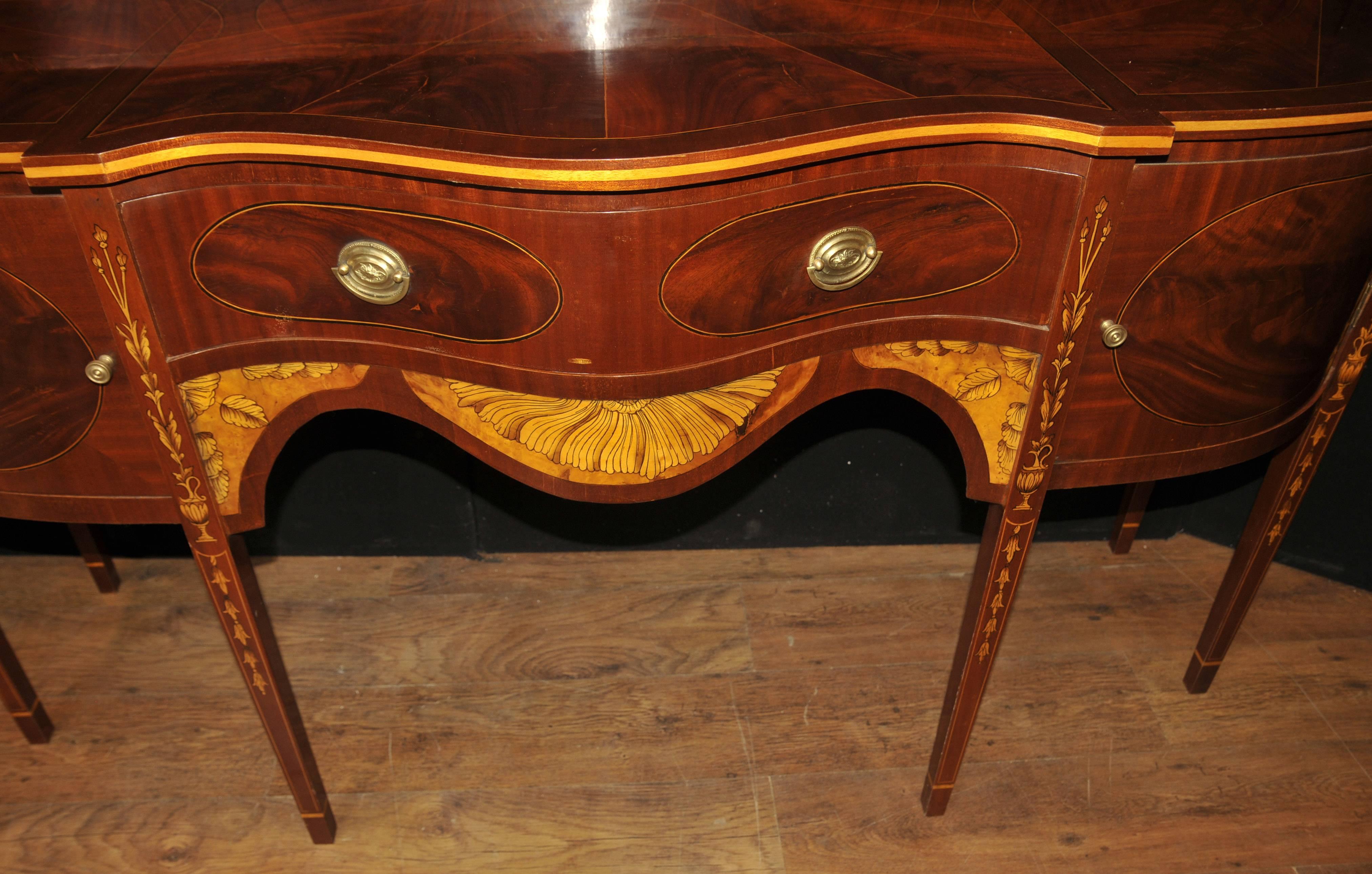 Hepplewhite Style Mahogany Sideboard Server Buffet For Sale 2