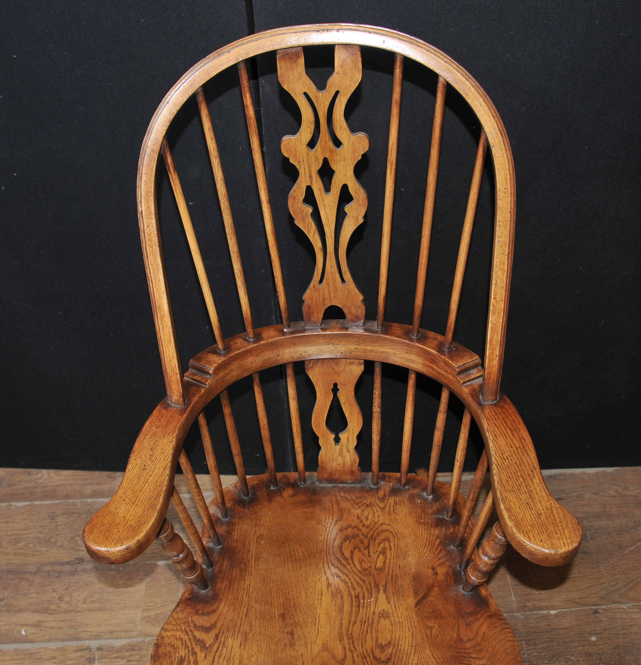 Hand-Carved English Windsor Rocking Chair Farmhouse Chairs For Sale 3