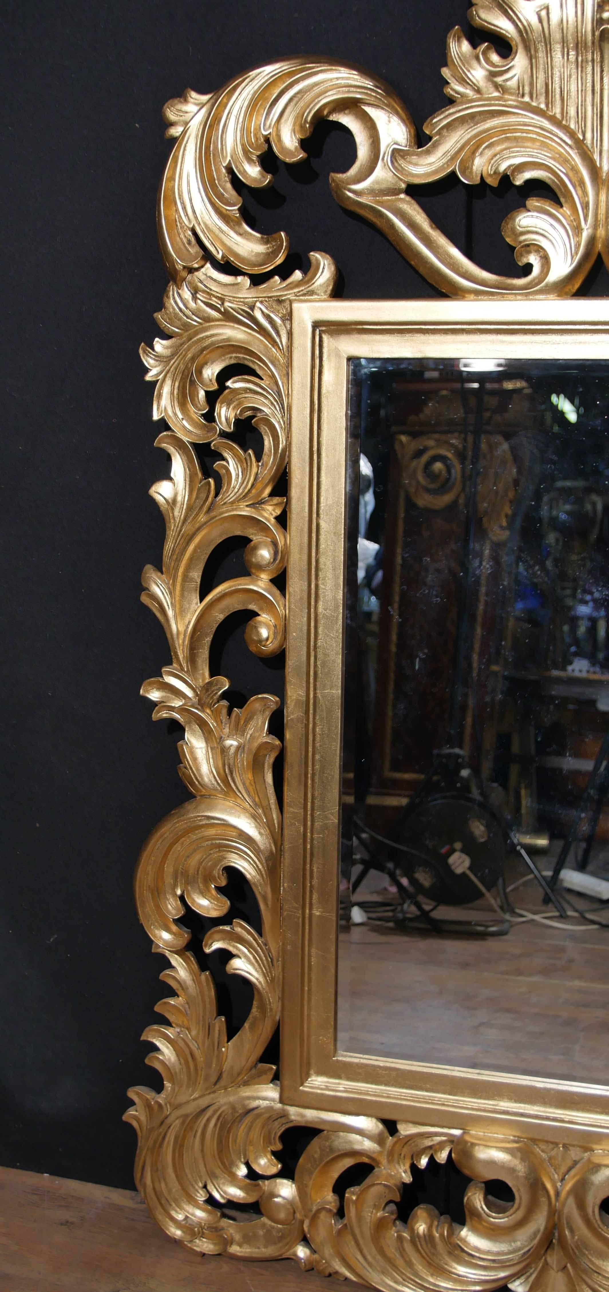 Florid French Rococo Giltwood Pier Mirror Glass In Good Condition For Sale In Potters Bar, Herts