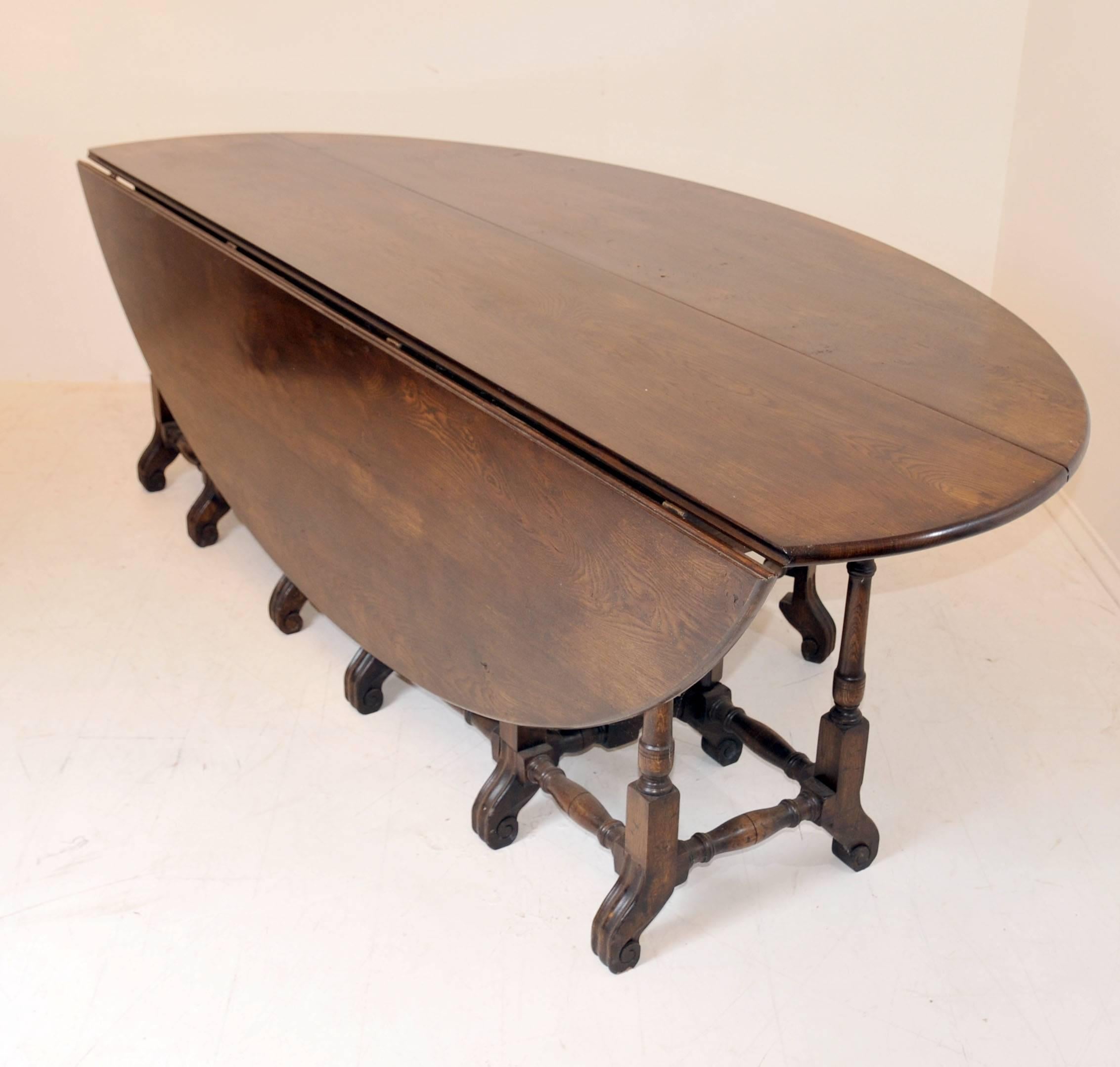 Large Victorian Style Oak Wakes Oval Table Extending Refectory For Sale 1