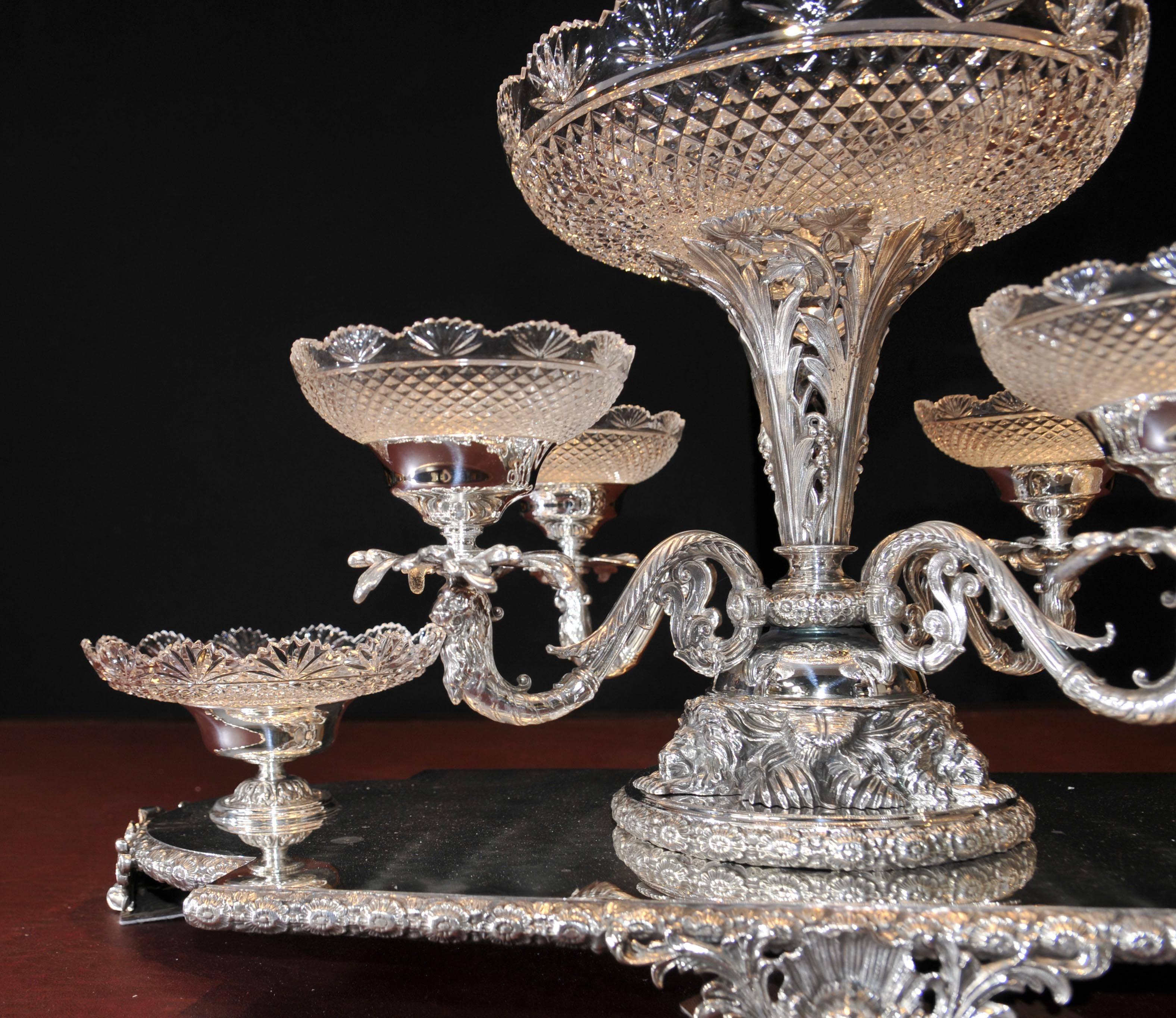 Sheffield Silver Plate Centrepiece Glass Epergne Victorian Platter For Sale 4
