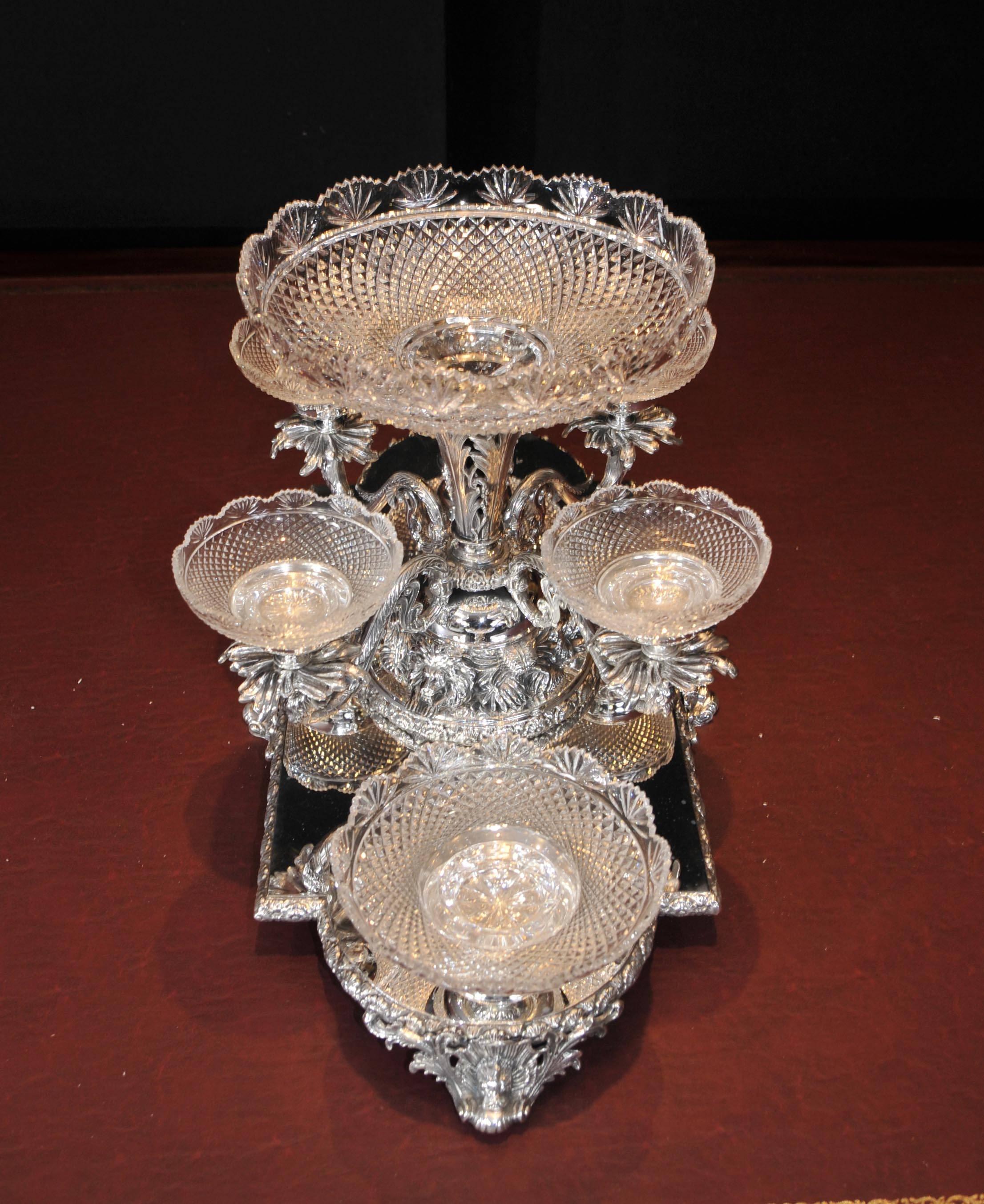 Sheffield Silver Plate Centrepiece Glass Epergne Victorian Platter For Sale 3