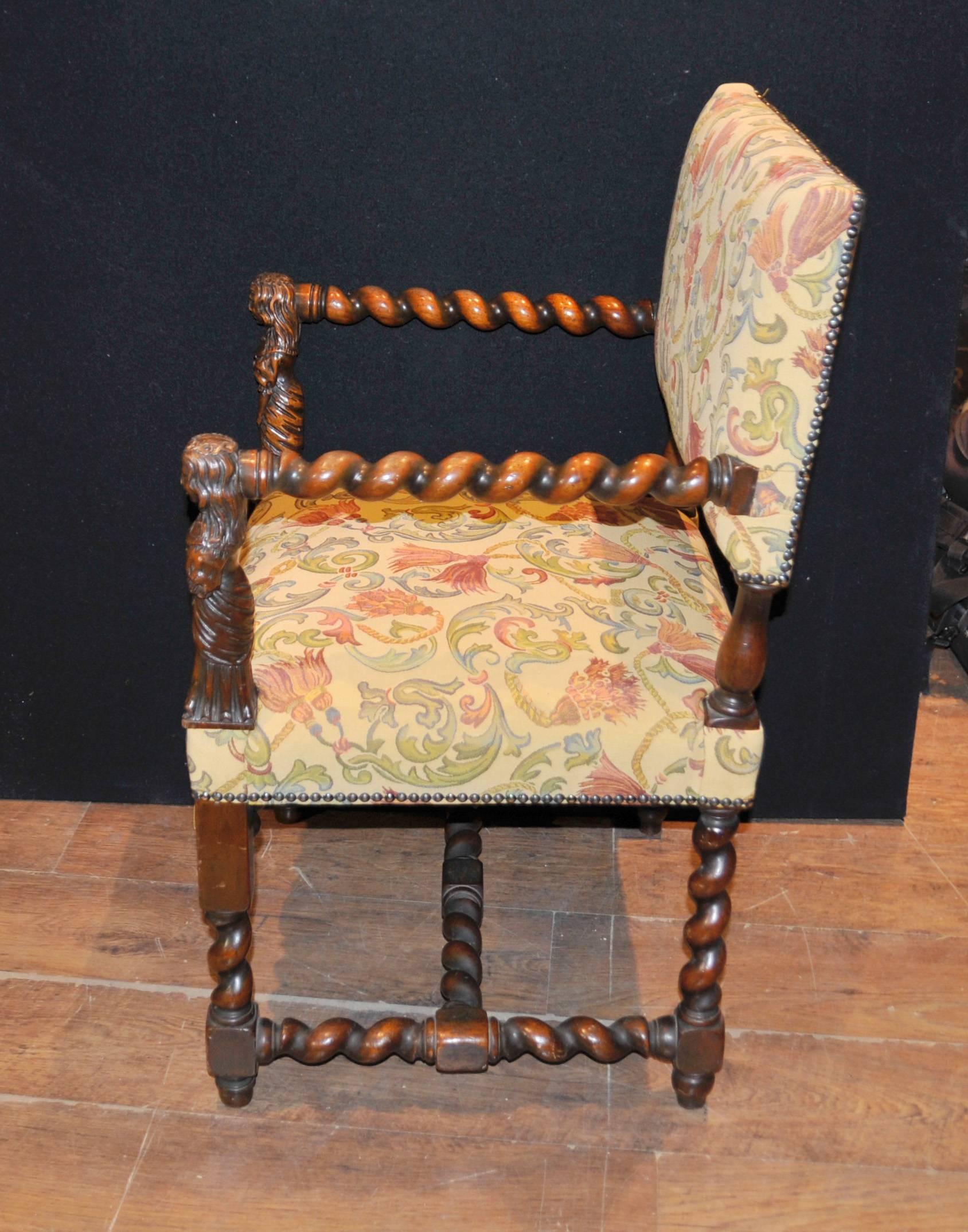 Antique Walnut Hand-Carved Italian Armchairs Barley Twist, 1860 In Good Condition For Sale In Potters Bar, Herts