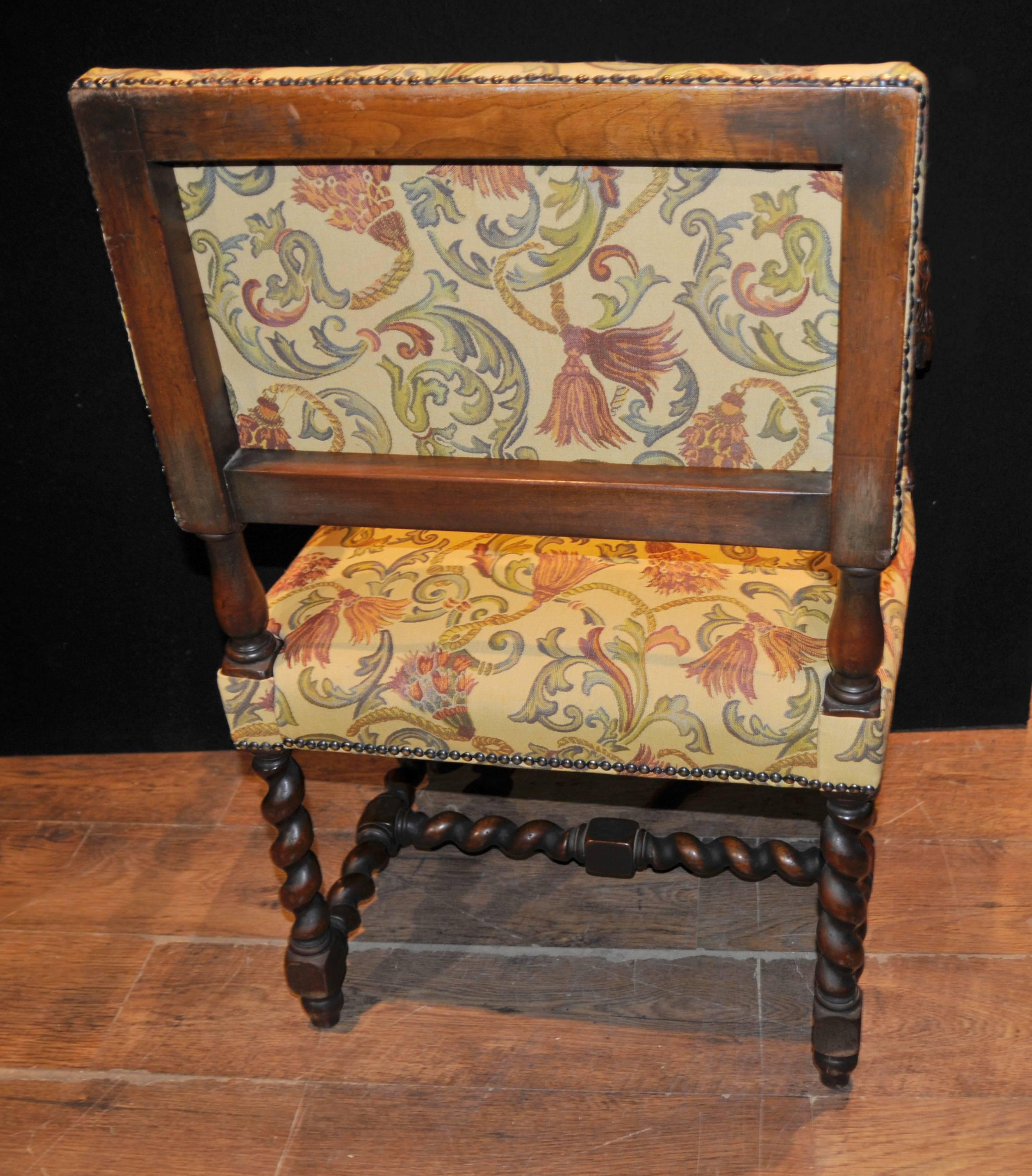 Antique Walnut Hand-Carved Italian Armchairs Barley Twist, 1860 For Sale 3
