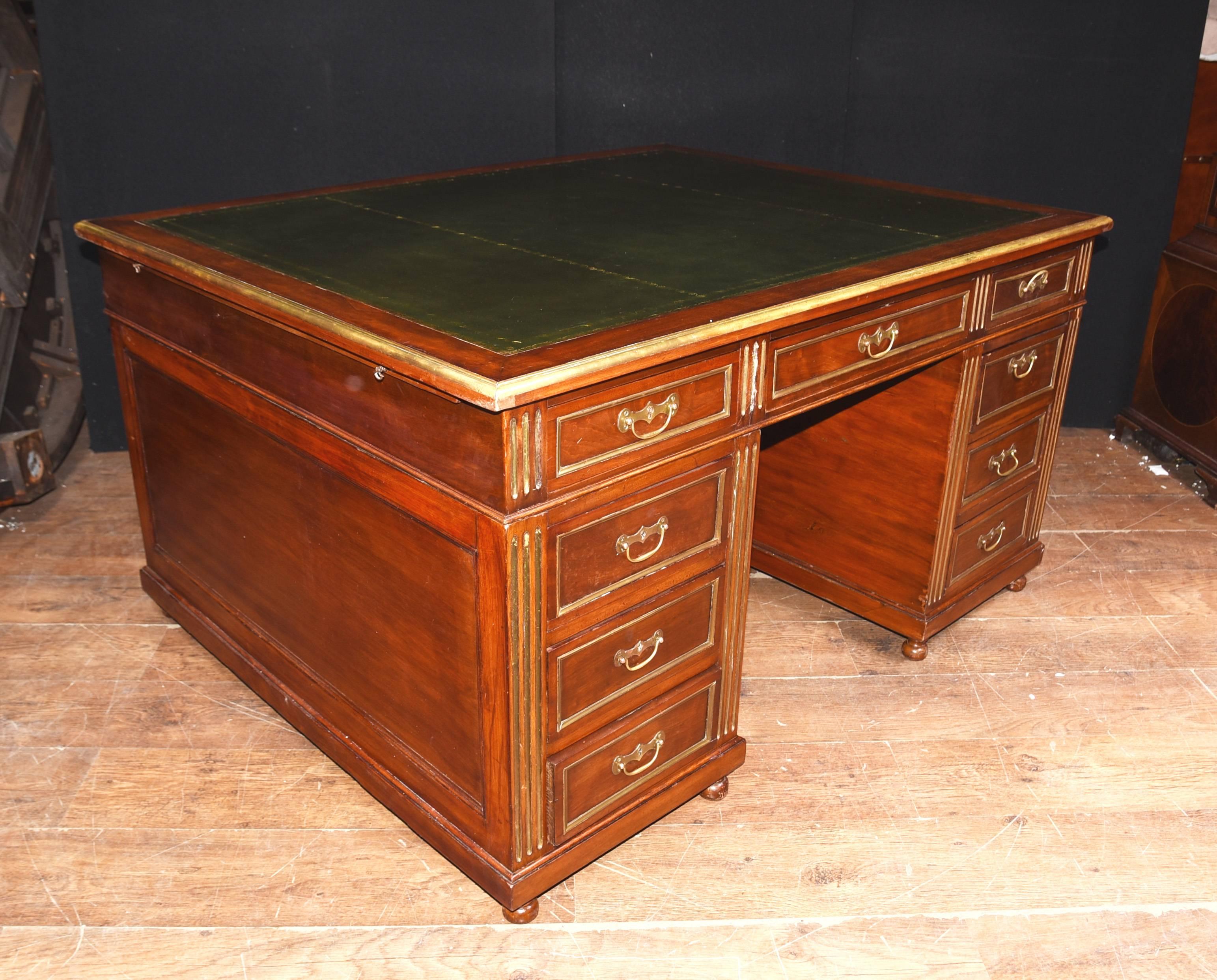 Antique French Napoleon III Partners Desk Mahogany Writing Table In Good Condition For Sale In Potters Bar, Herts