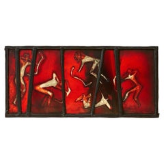 Vidriera con motivos de pinturas rupestres del siglo XX