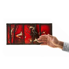 Vidriera con motivos de pinturas rupestres del siglo XX