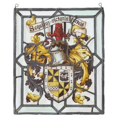 Vitrail héraldique du XIXe siècle « Sequitur Victoria Fortis »