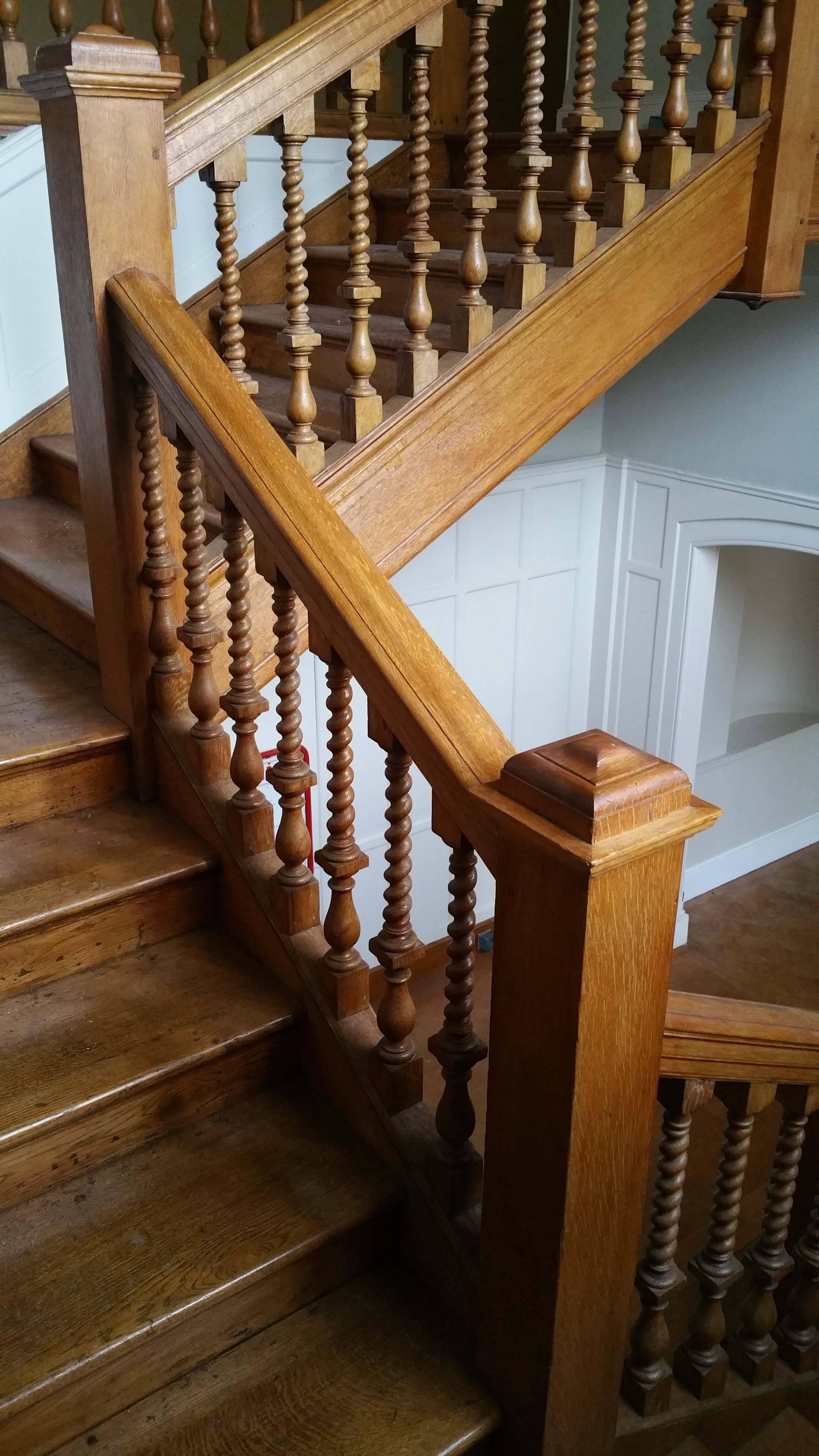 English 19th Century Oak Staircase Spindles and Handrail