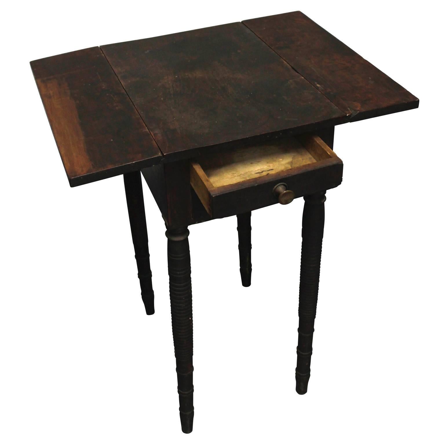 American 19th Century Victorian Pembroke Table For Sale