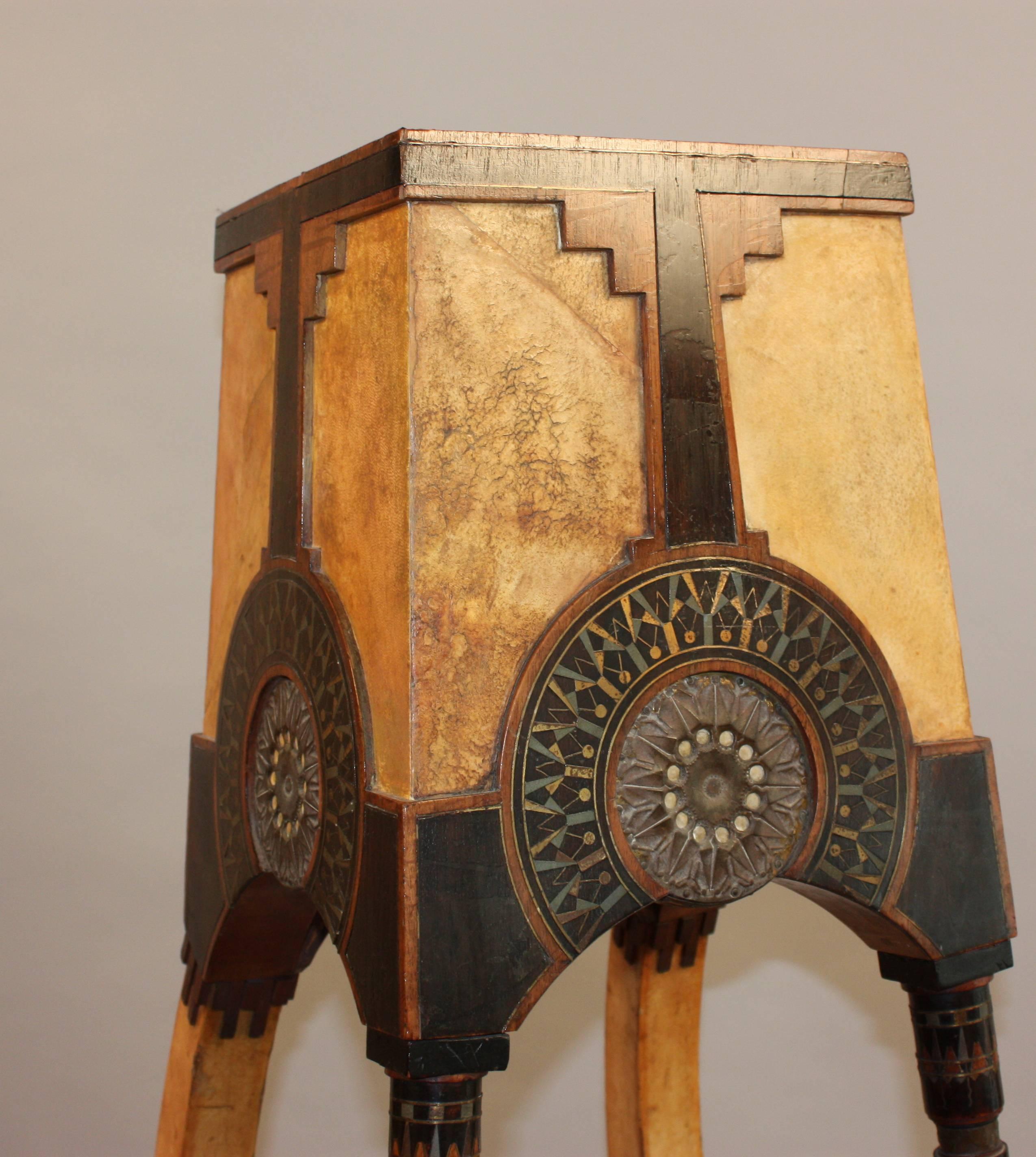 Exceptional and rare “Balla” stand in wood and blackened wood, parchment, pewter, copper and brass,
circa 1900
Measures: Height 120.5 cm x width 43.5 cm x depth 44 cm.


Exhibition:
Exposition Générale Italienne, Turin, 1898 (appelée