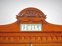 Exceptional Quality Satinwood and Inlaid Small Bookcase, circa 1900
