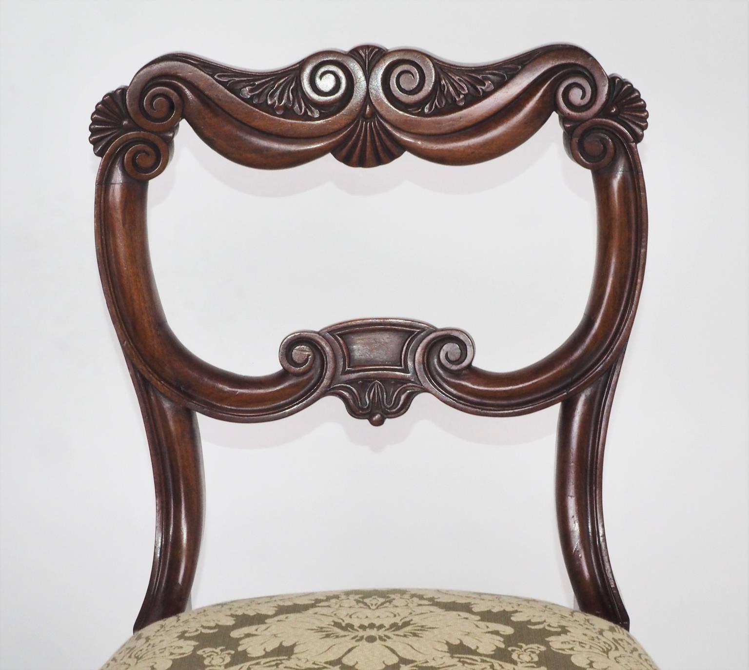 Regency Pair of George IV Mahogany Chairs For Sale