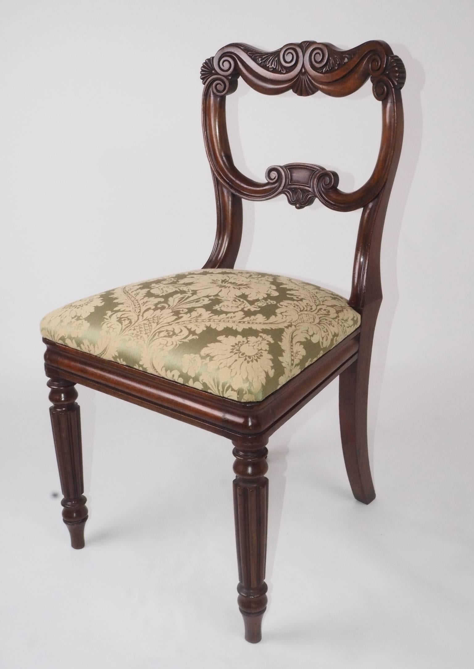 English Pair of George IV Mahogany Chairs For Sale