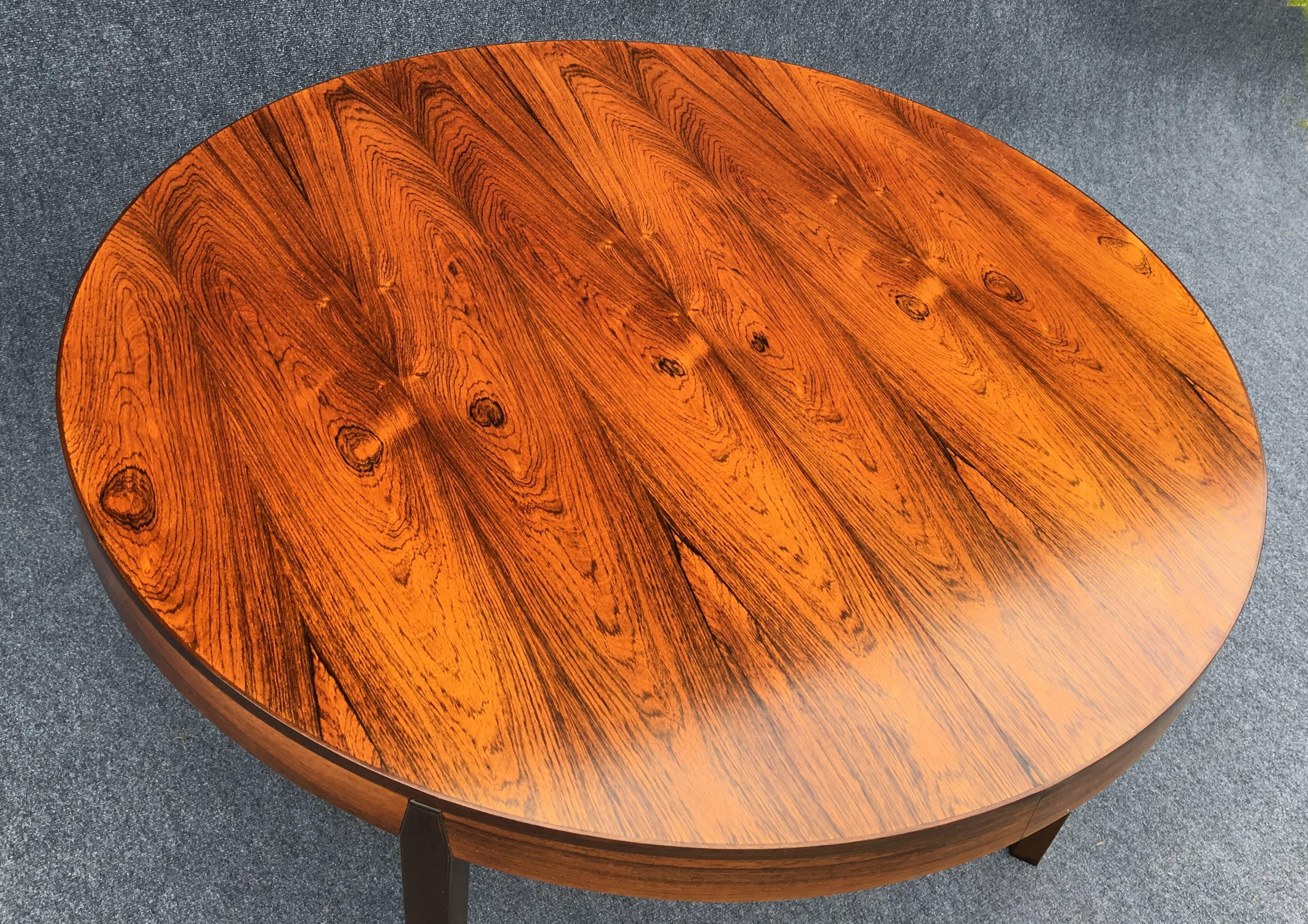 Mid-20th Century Rosewood Extendable Circular Dining Table by Hornslet Mobelfabrik
