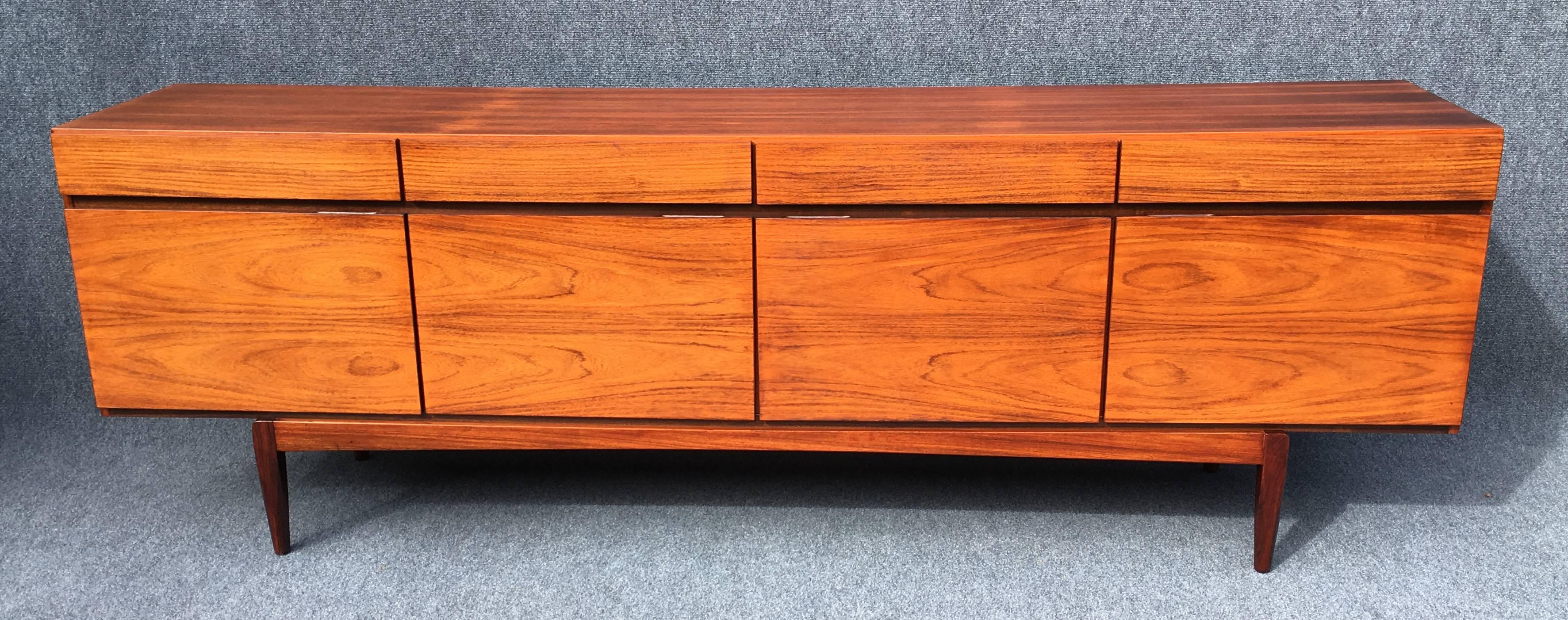 Mid-Century Modern Long Rosewood 'FA-66' Sideboard by Ib Kofod-Larsen for Faarup Møbelfabrik