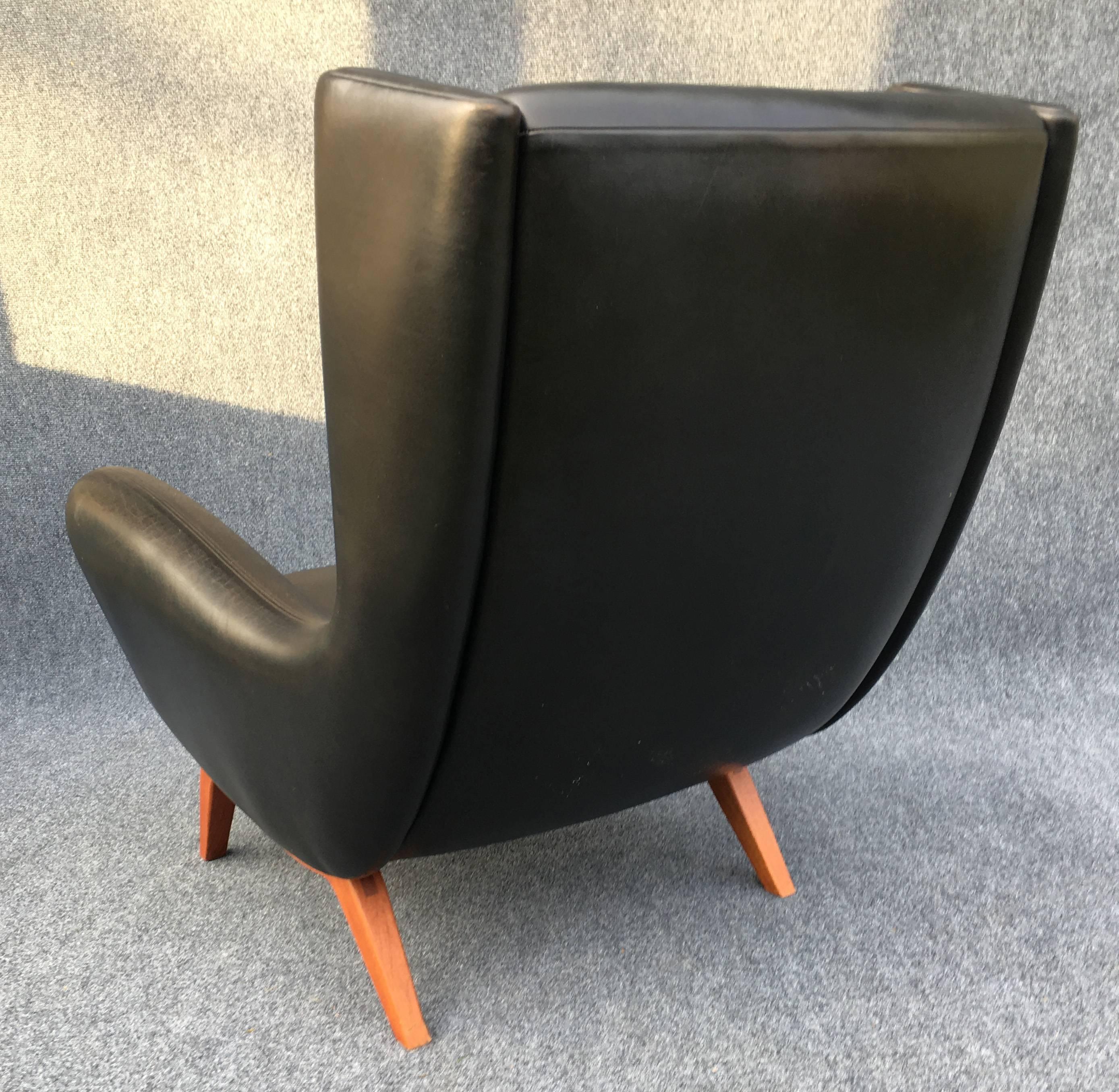 illum wikkelso lounge chair