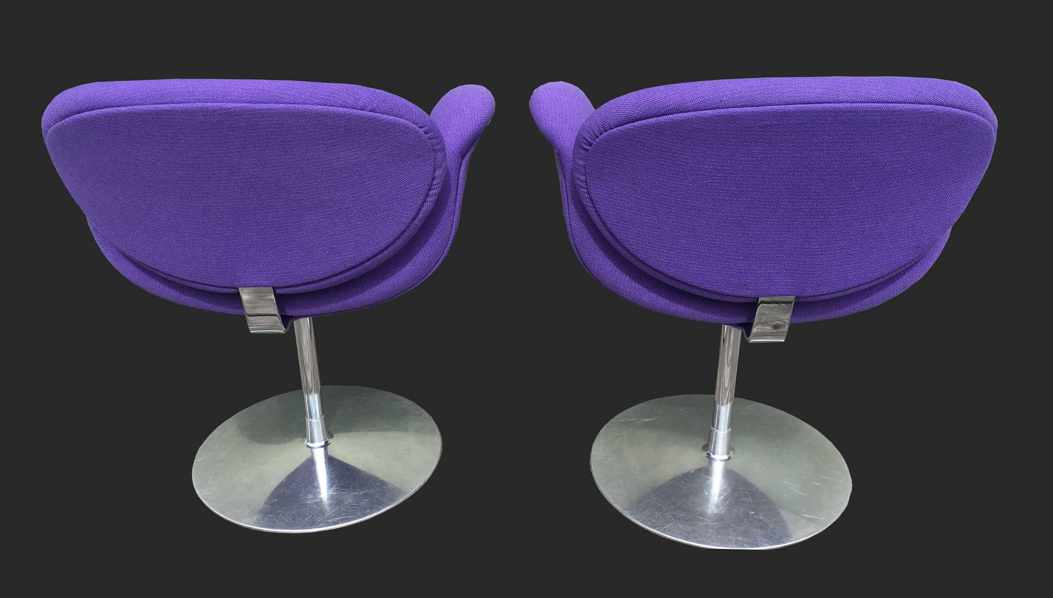 A very good original pair of chairs, in great condition, and freshly reupholstered in purple wool fabric.