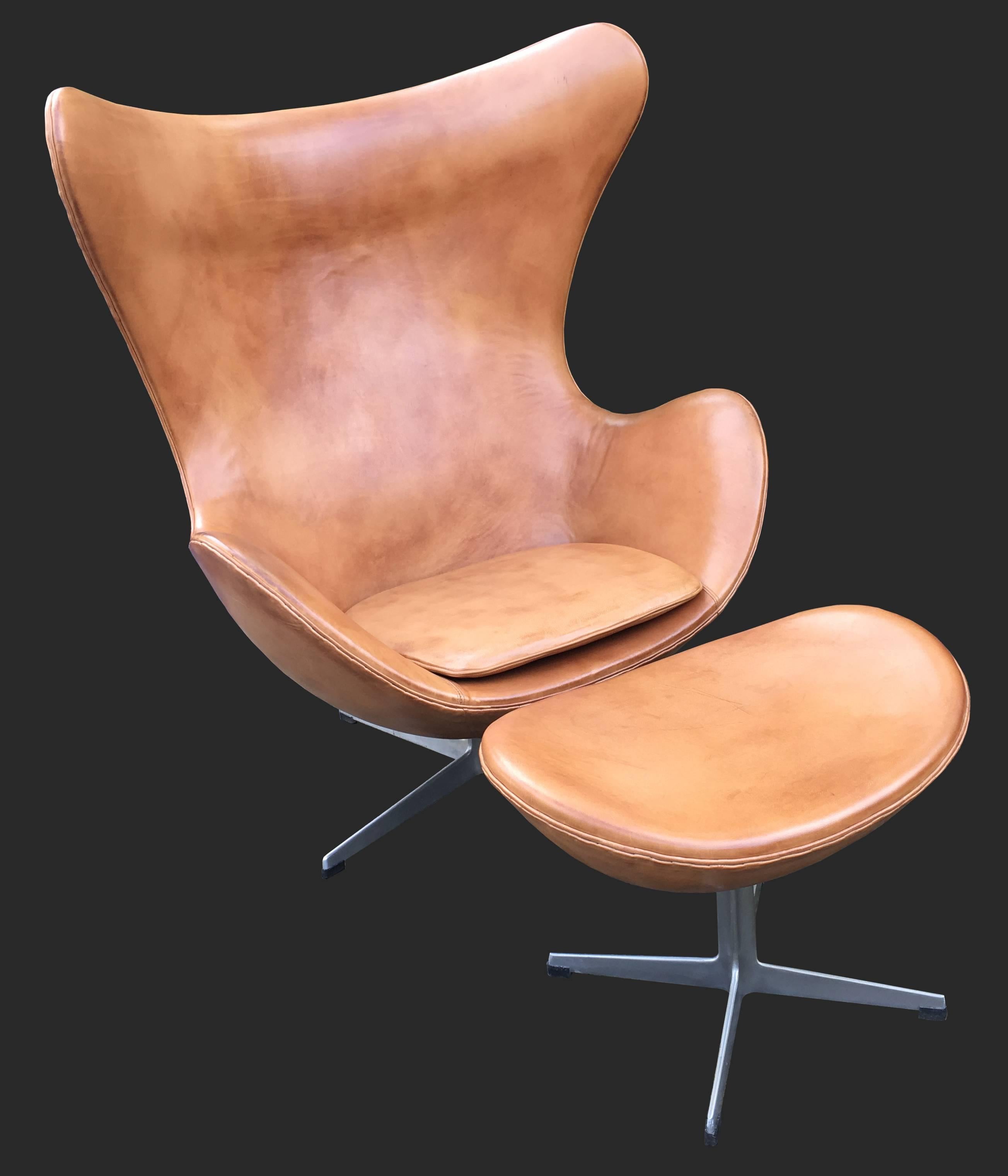 A very nice example, in great condition, leather has no holes or tears and foam is still soft and not crumbling, overall a very cool comfortable example of this ultra Classic piece of Scandinavian Modern furniture.

 