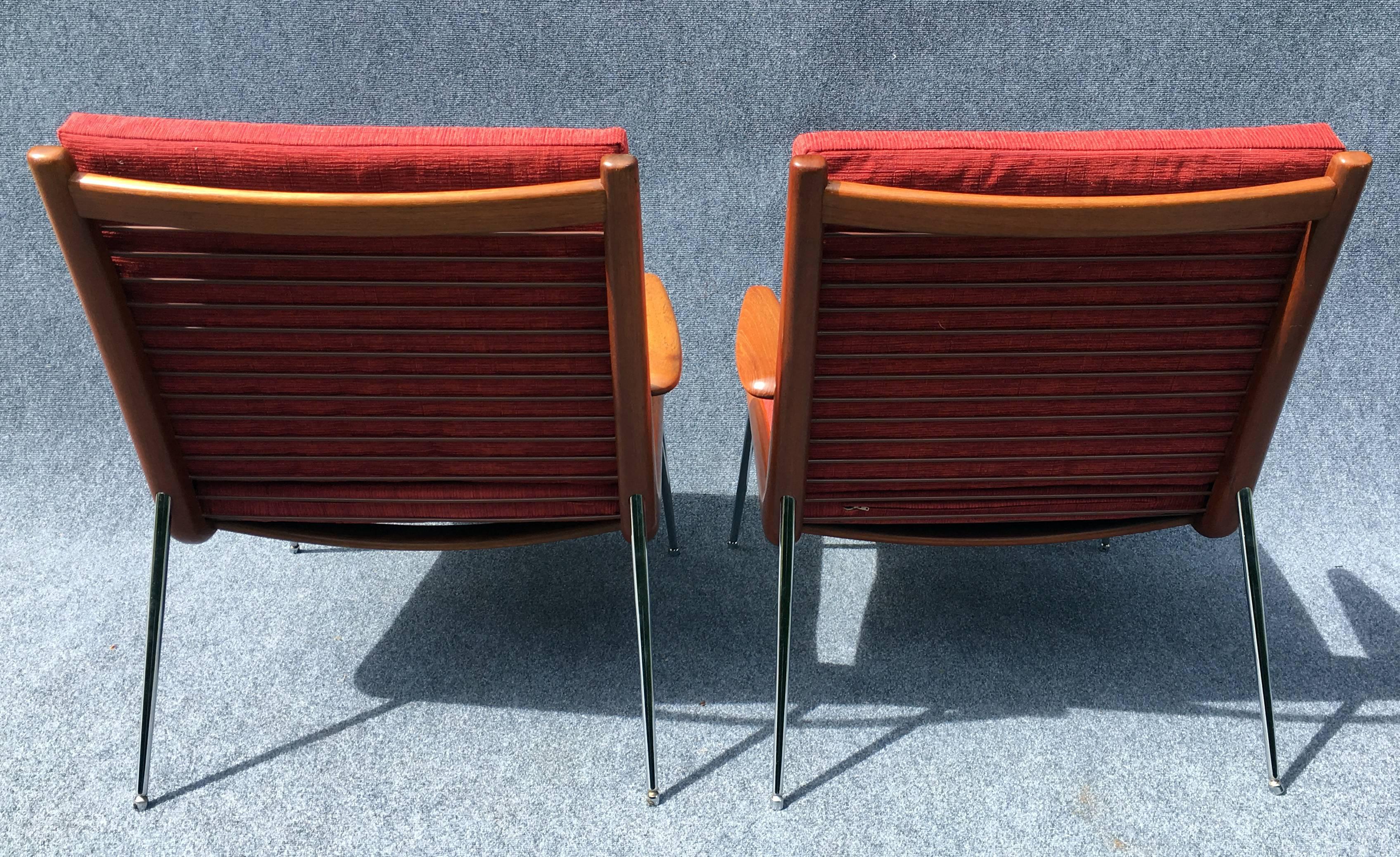 Pair of FD135 'Boomerang' Chairs by Peter Hvidt and Orla Mølgaard-Nielsen In Excellent Condition In Little Burstead, Essex