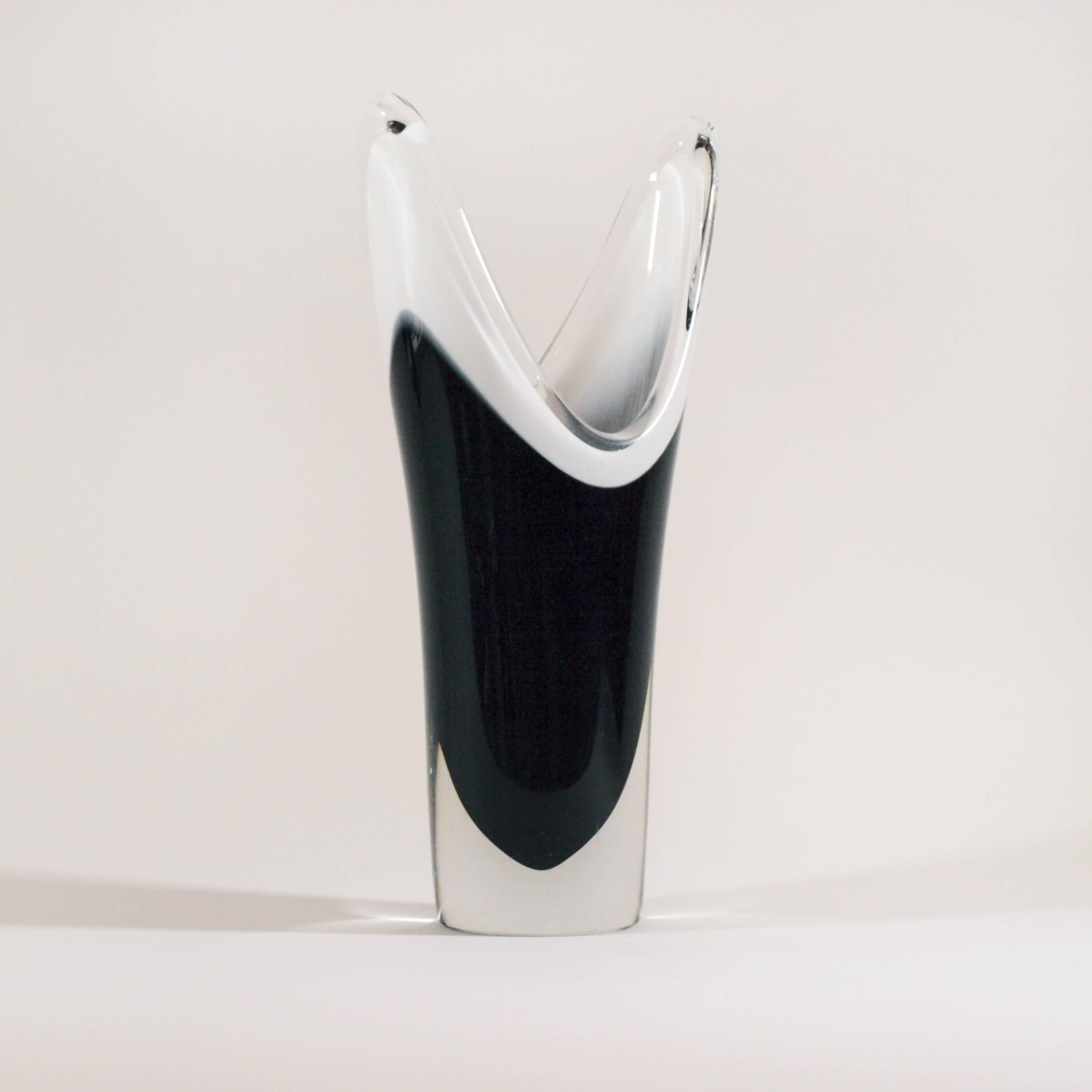 Swedish Glass Vase by Paul Kedelv for Flygfors For Sale