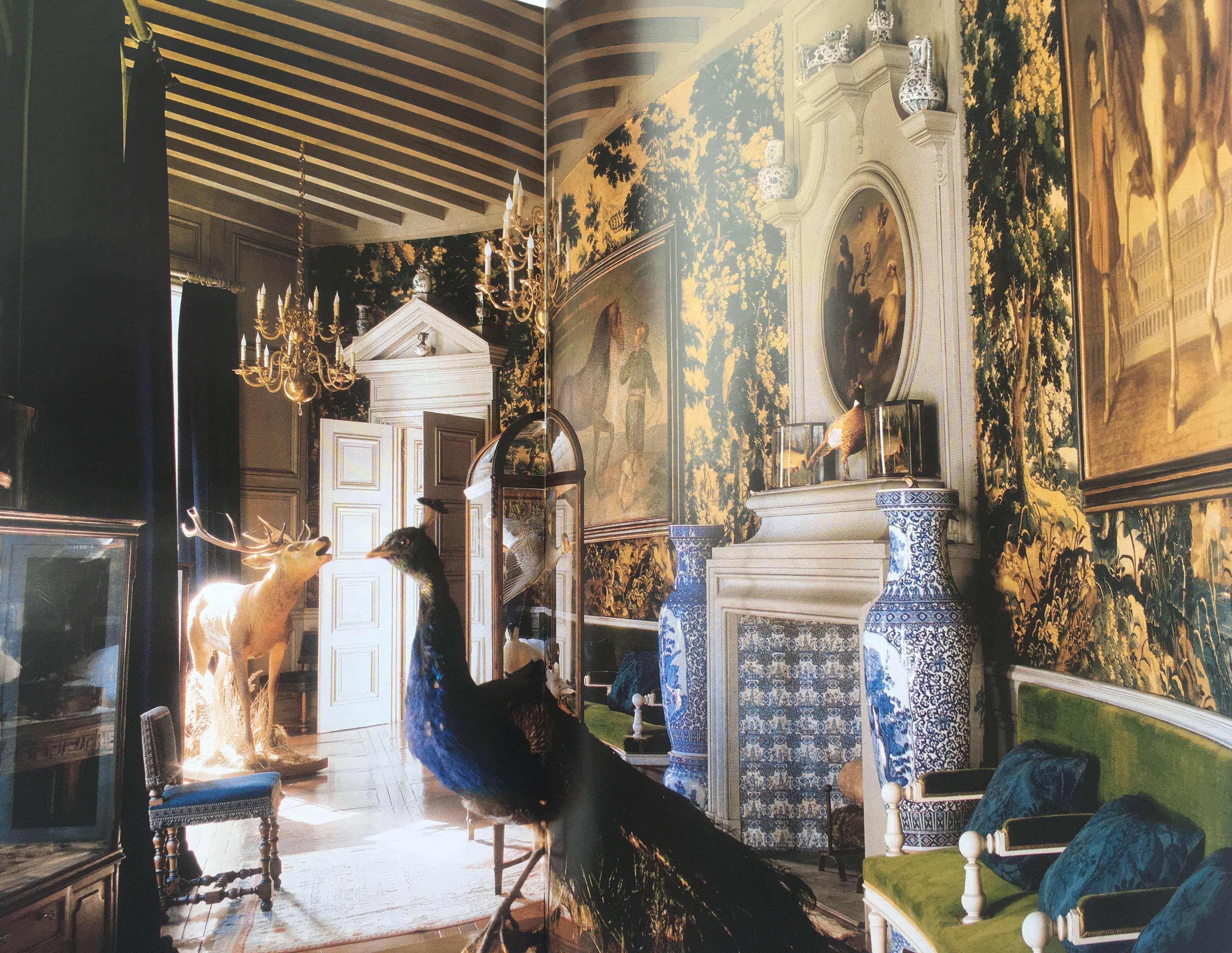 Hardcover, first edition, published by Thames and Hudson, 2004.

Peer into the homes of twenty of the world's most prominent art collectors from the decorative interiors of Gianni Versace to the sleek and stylish spaces created by Tina Chow. The