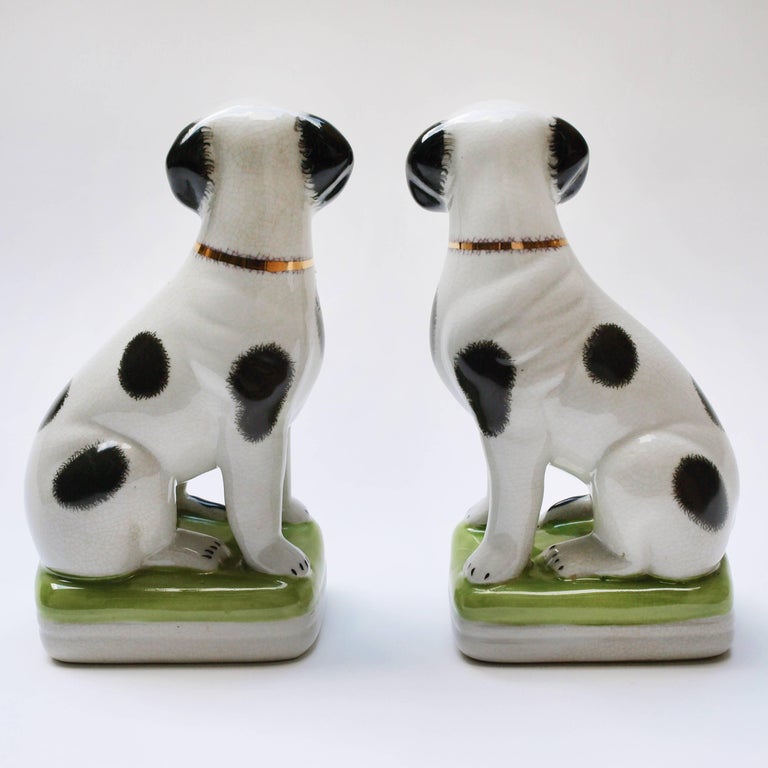 A Pair of English 20th Century Painted Mantle Dog Ornaments For Sale 2
