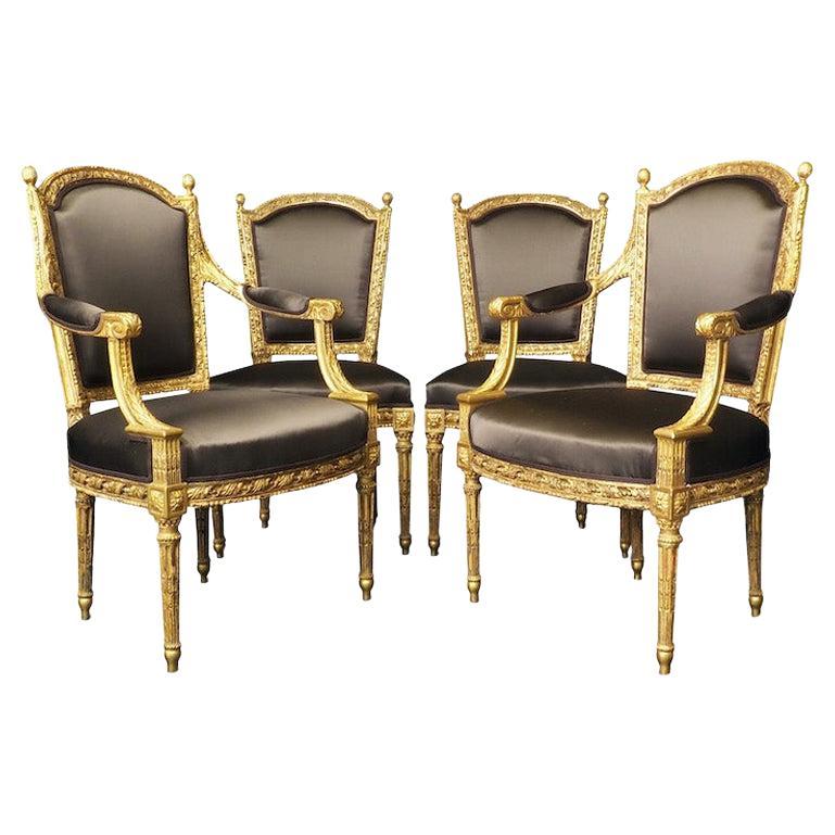 Satz von vier vergoldeten Louis-XVI-Stühlen, um 1780