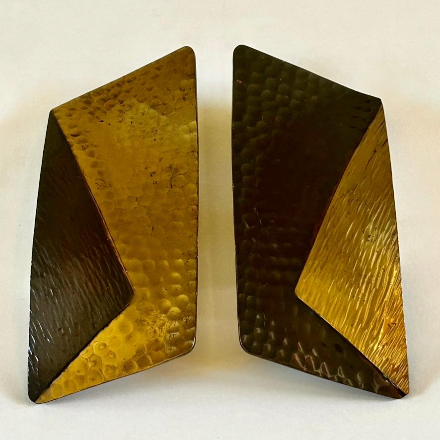 Italiano Coppia di maniglie per porte italiane di metà secolo in ottone e dorato in vendita